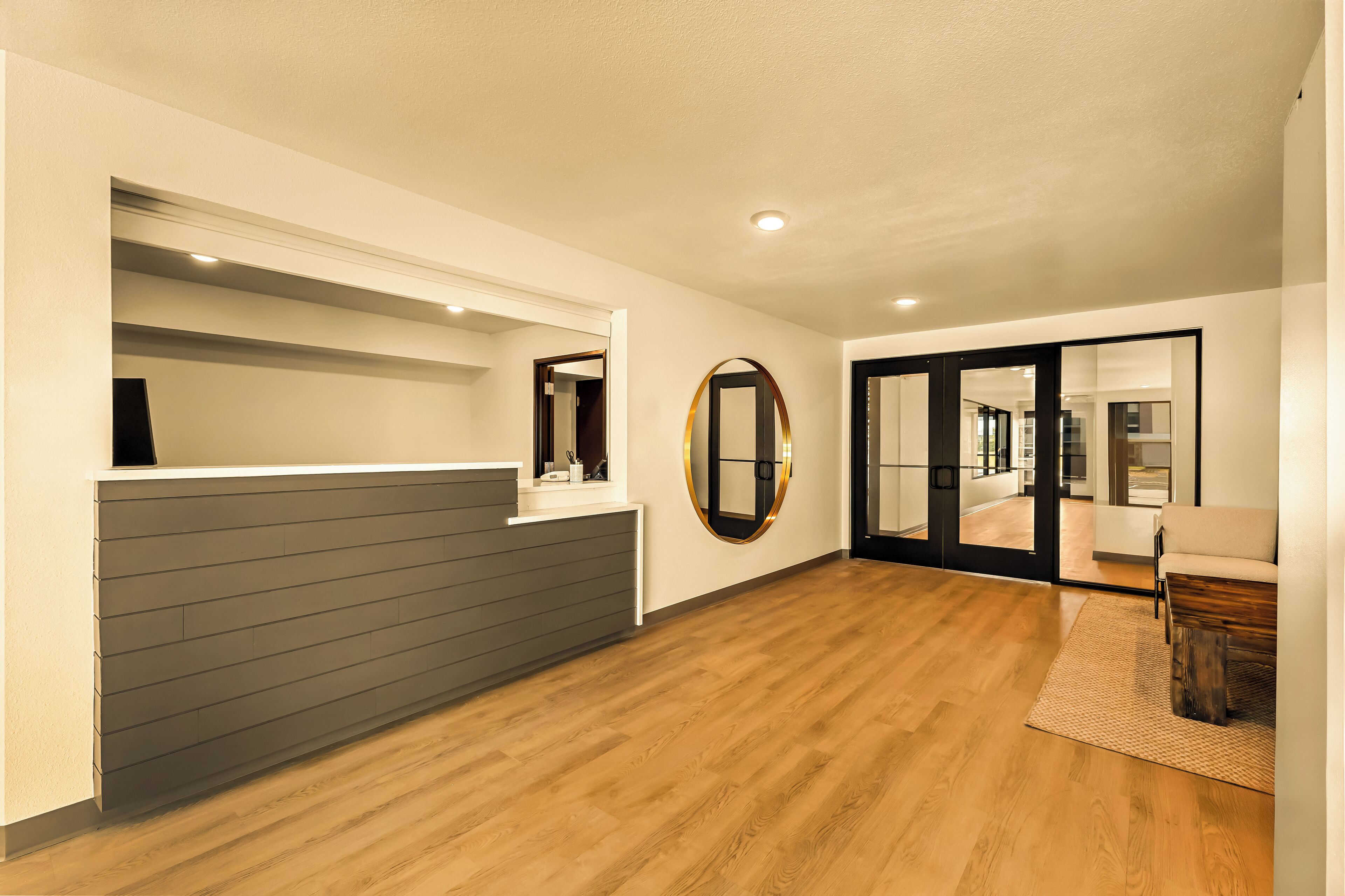 LivAway Suites Seattle - Renton, WA