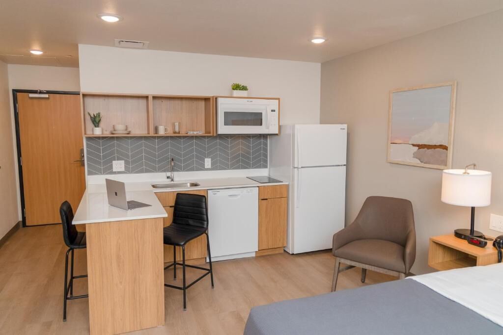 Livaway Suites Tri-Cities - Richland