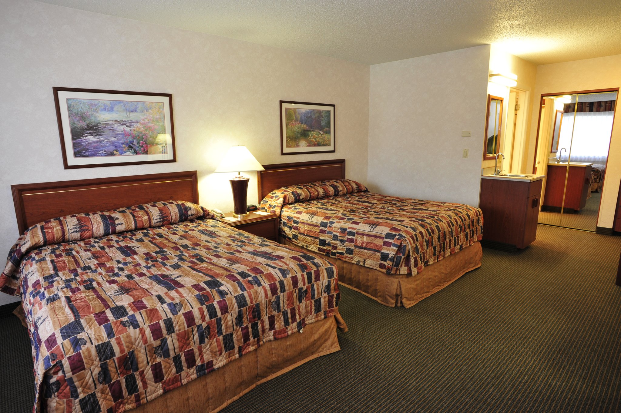 Richland Riverfront Hotel