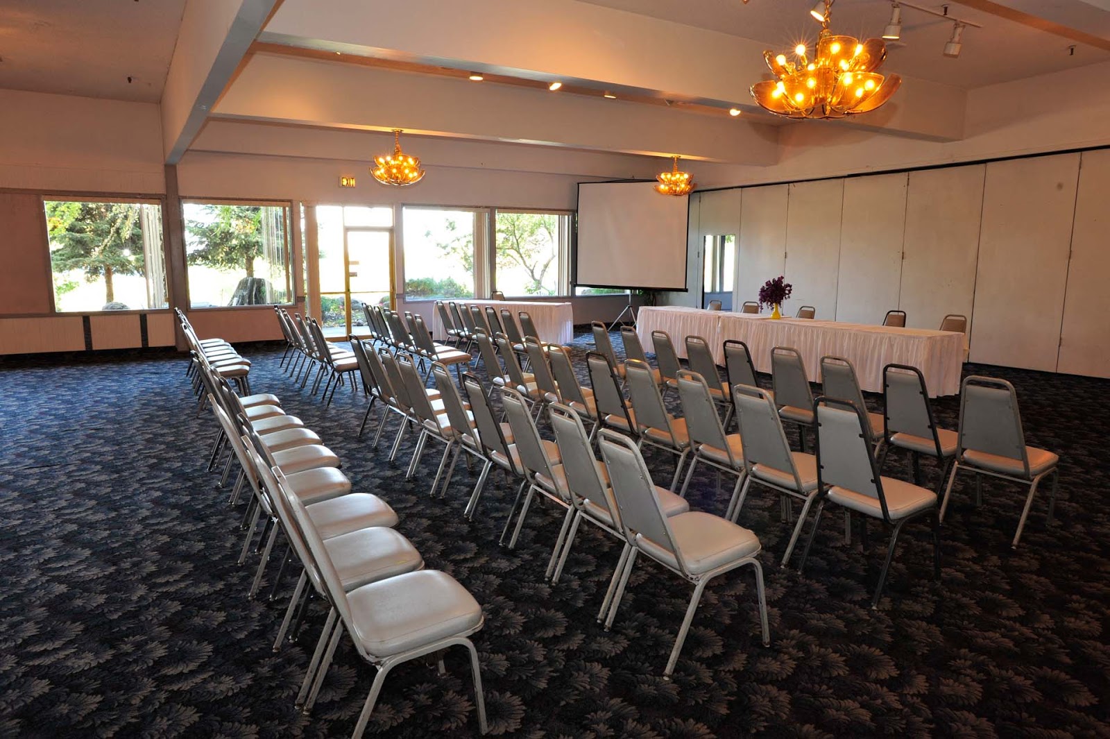 Richland Riverfront Hotel