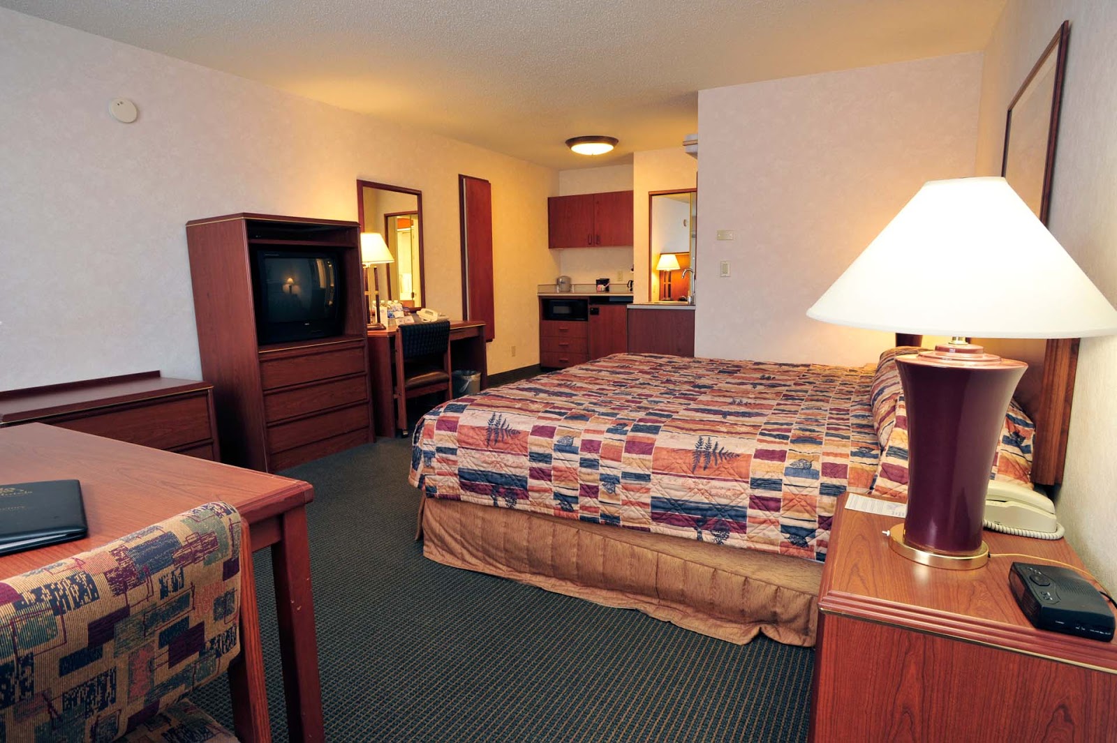 Richland Riverfront Hotel