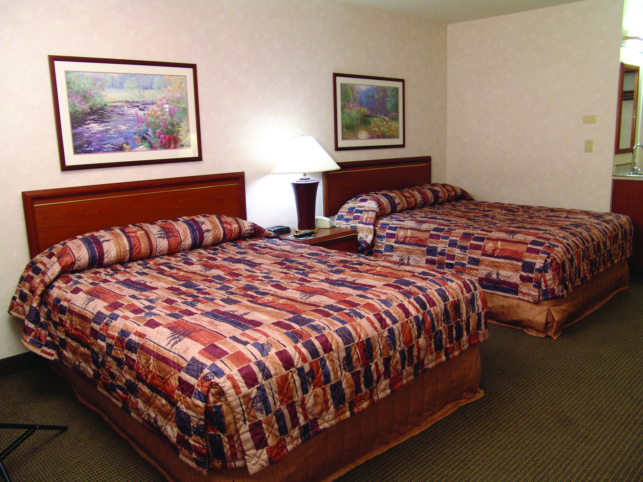 Richland Riverfront Hotel