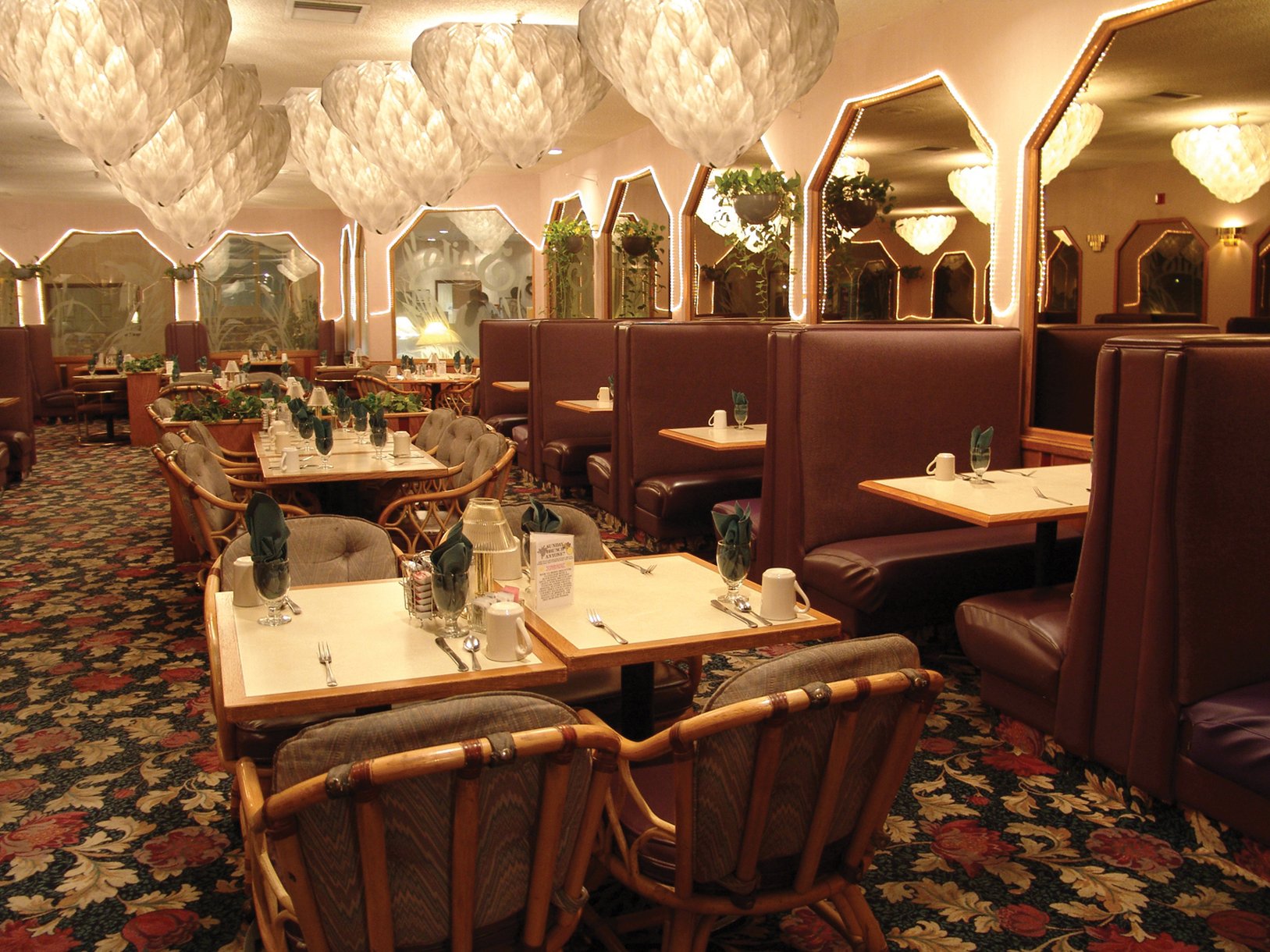 Richland Riverfront Hotel