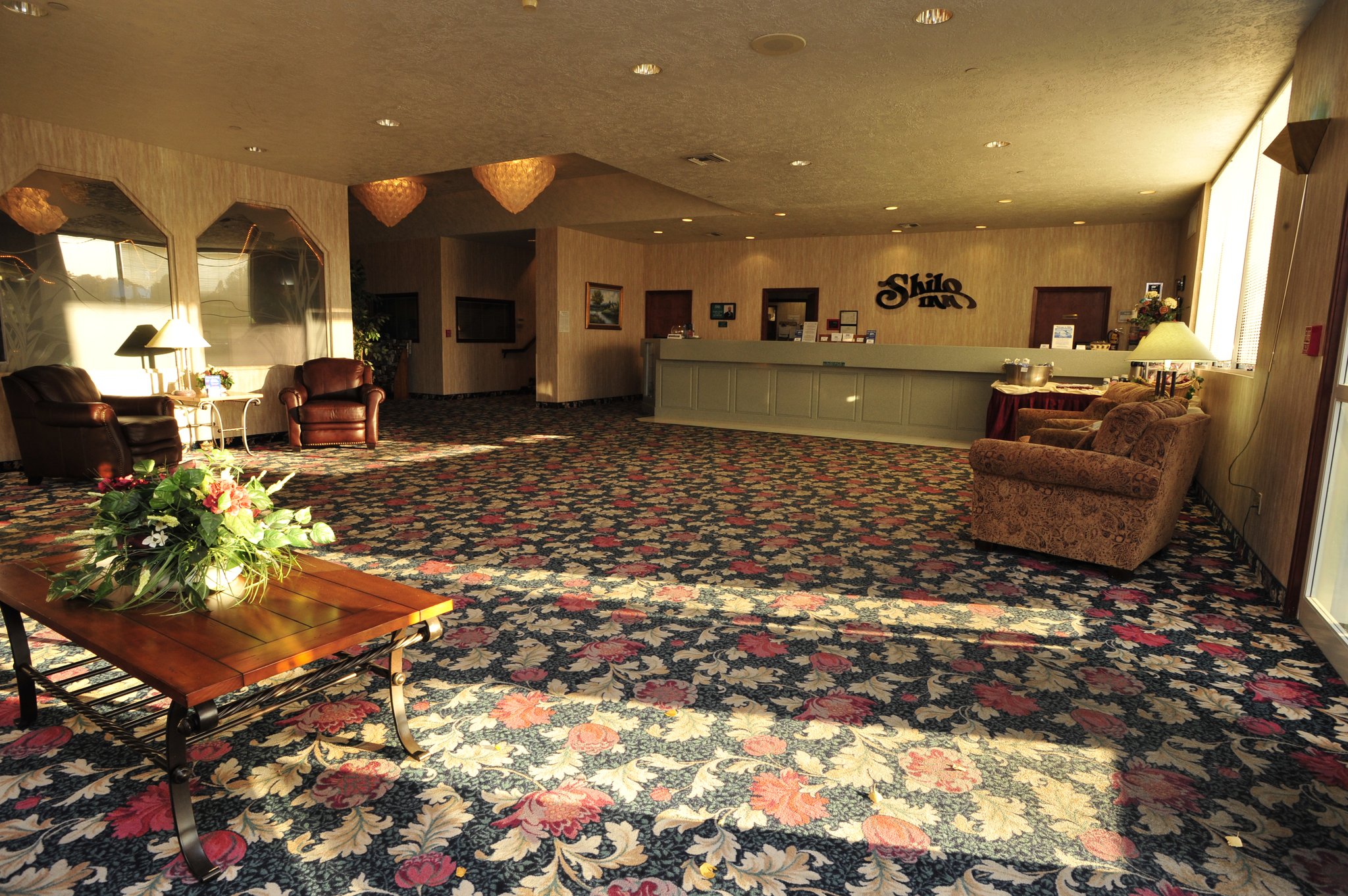 Richland Riverfront Hotel