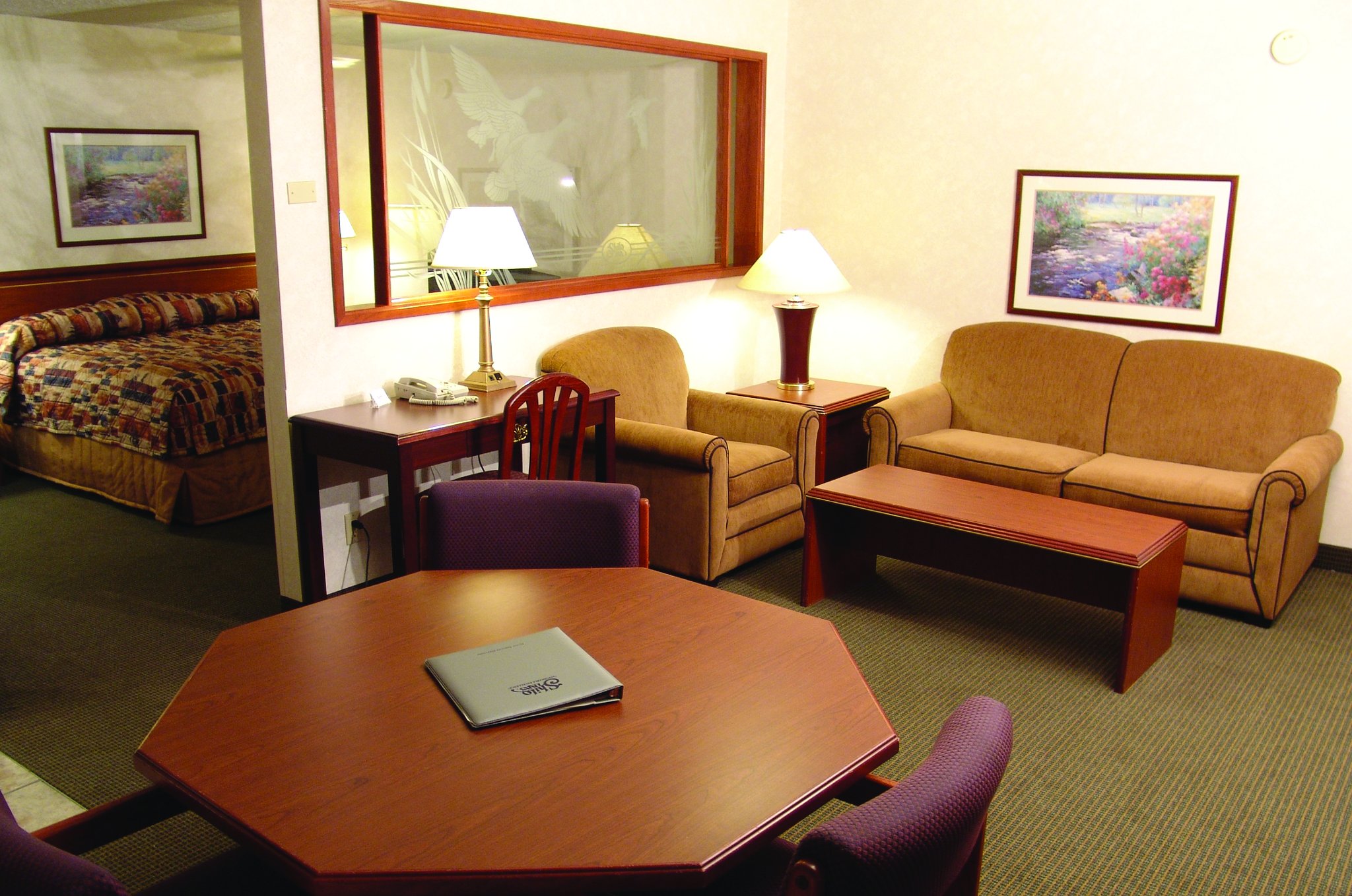 Richland Riverfront Hotel