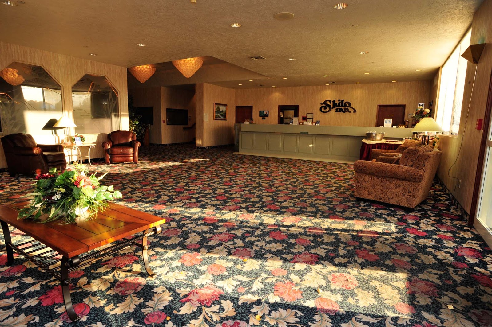 Richland Riverfront Hotel