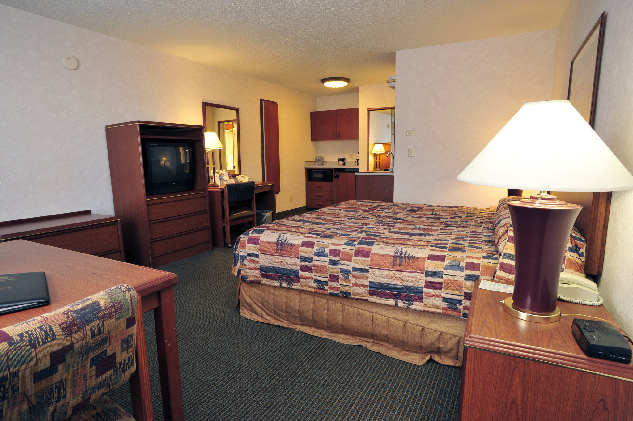 Richland Riverfront Hotel