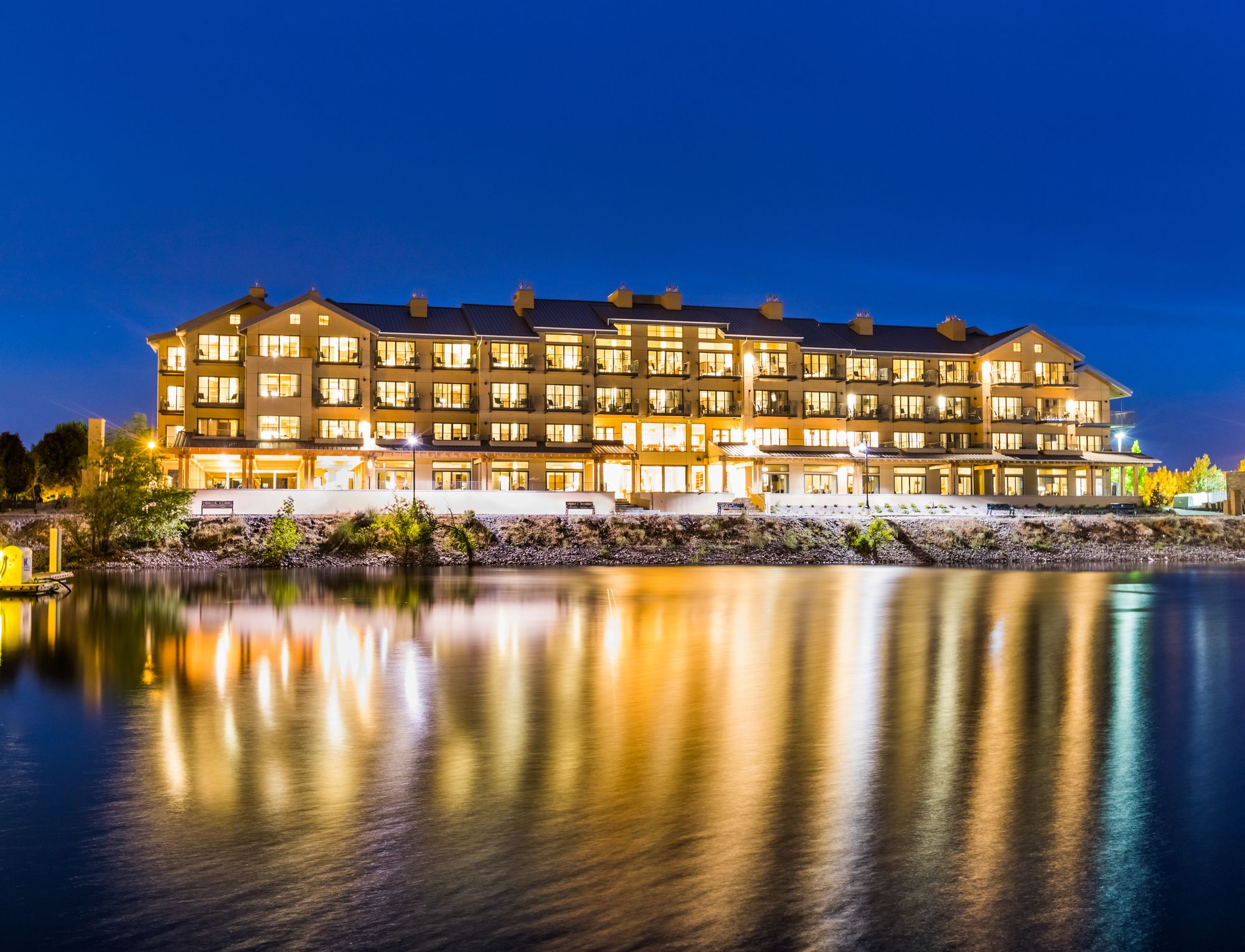 The Lodge At Columbia Point
