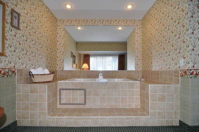 Best Western Bronco Inn