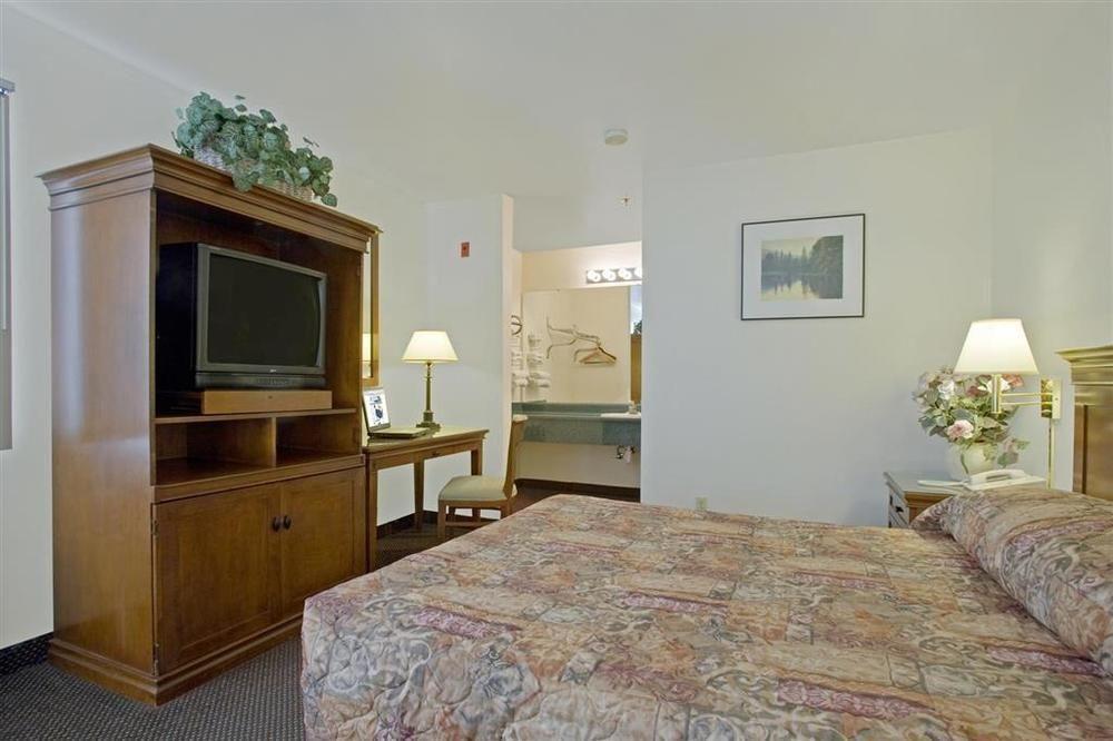 Americas Best Value Airport Inn