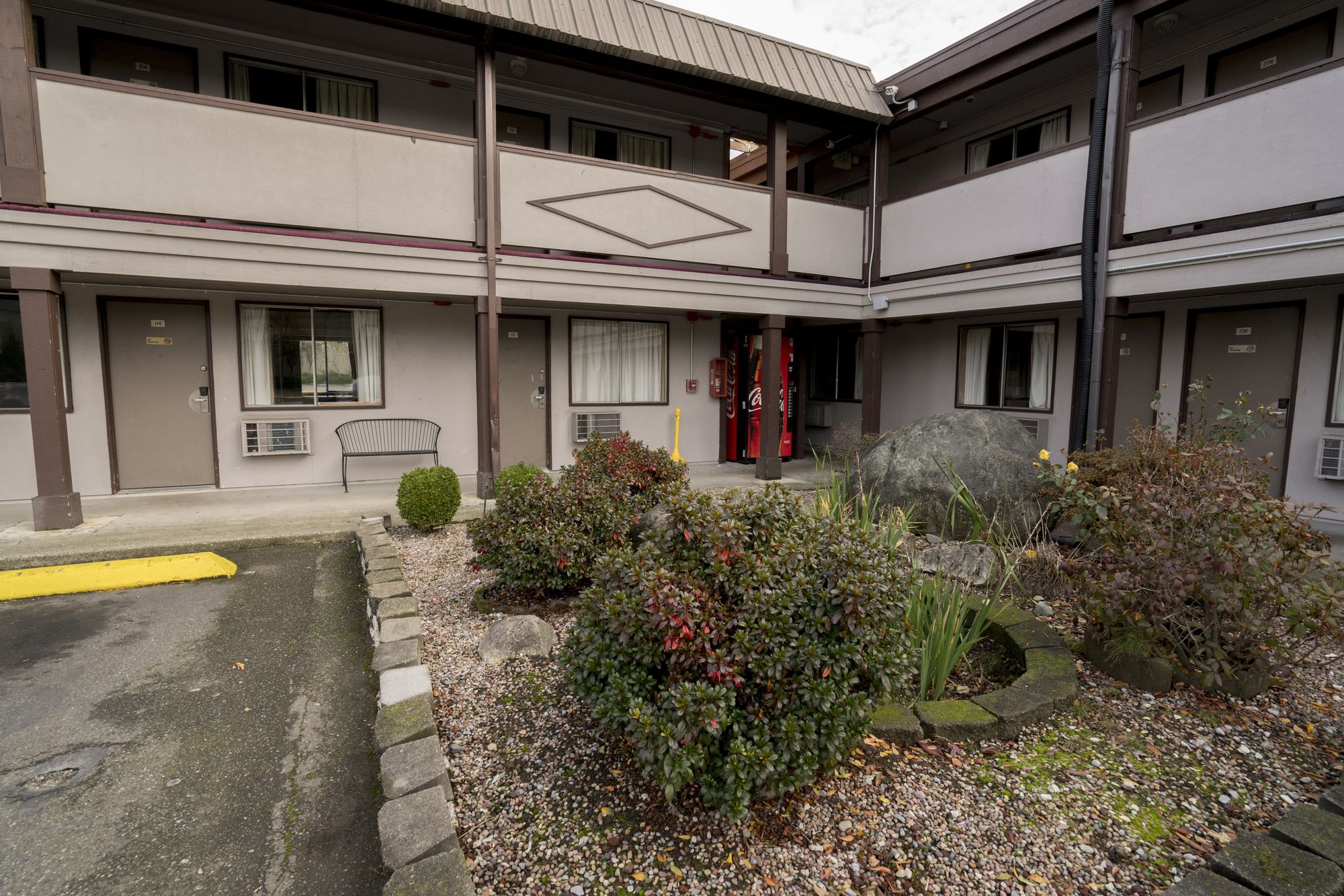Seatac Inn