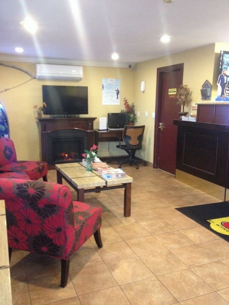 Sutton Suites Hotel