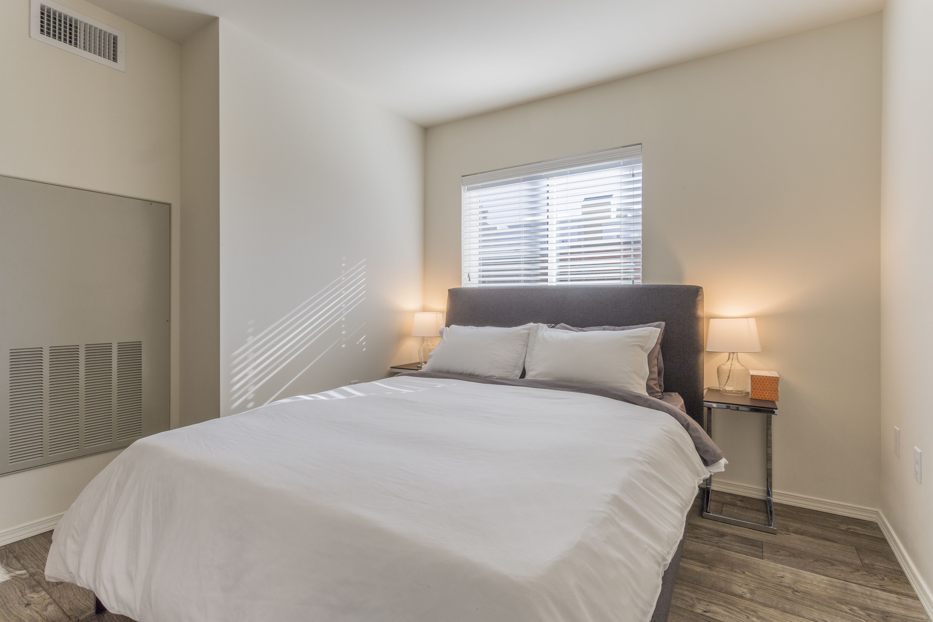 Domicile Suites At Elliott Bayview