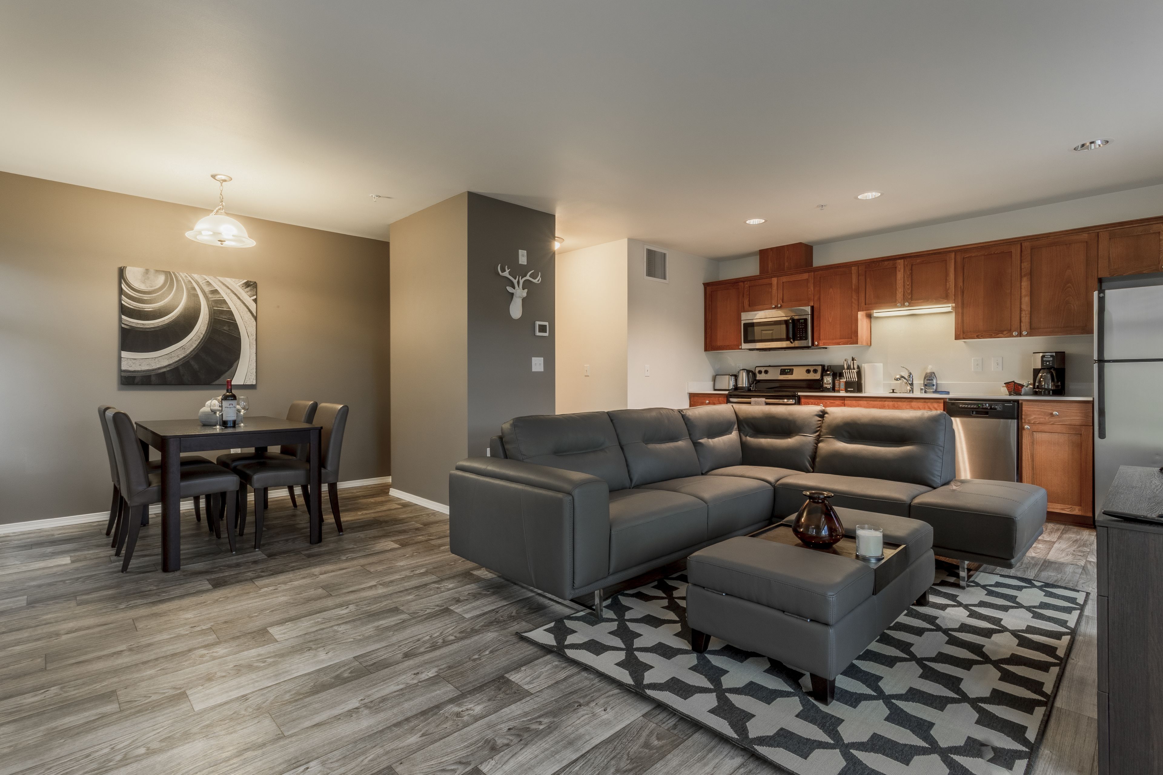 Domicile Suites At Elliott Bayview
