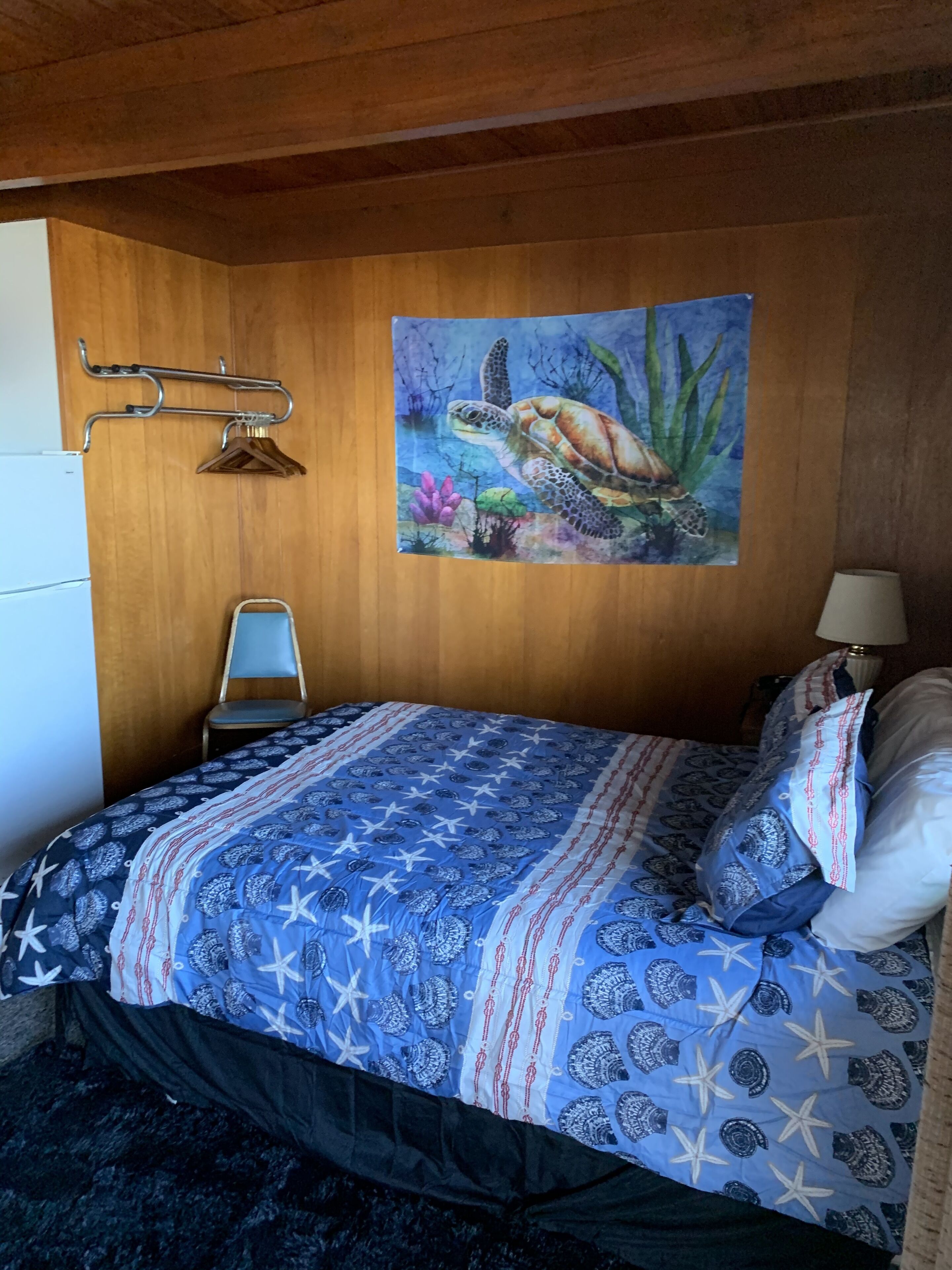 Curley's Resort & Dive Center