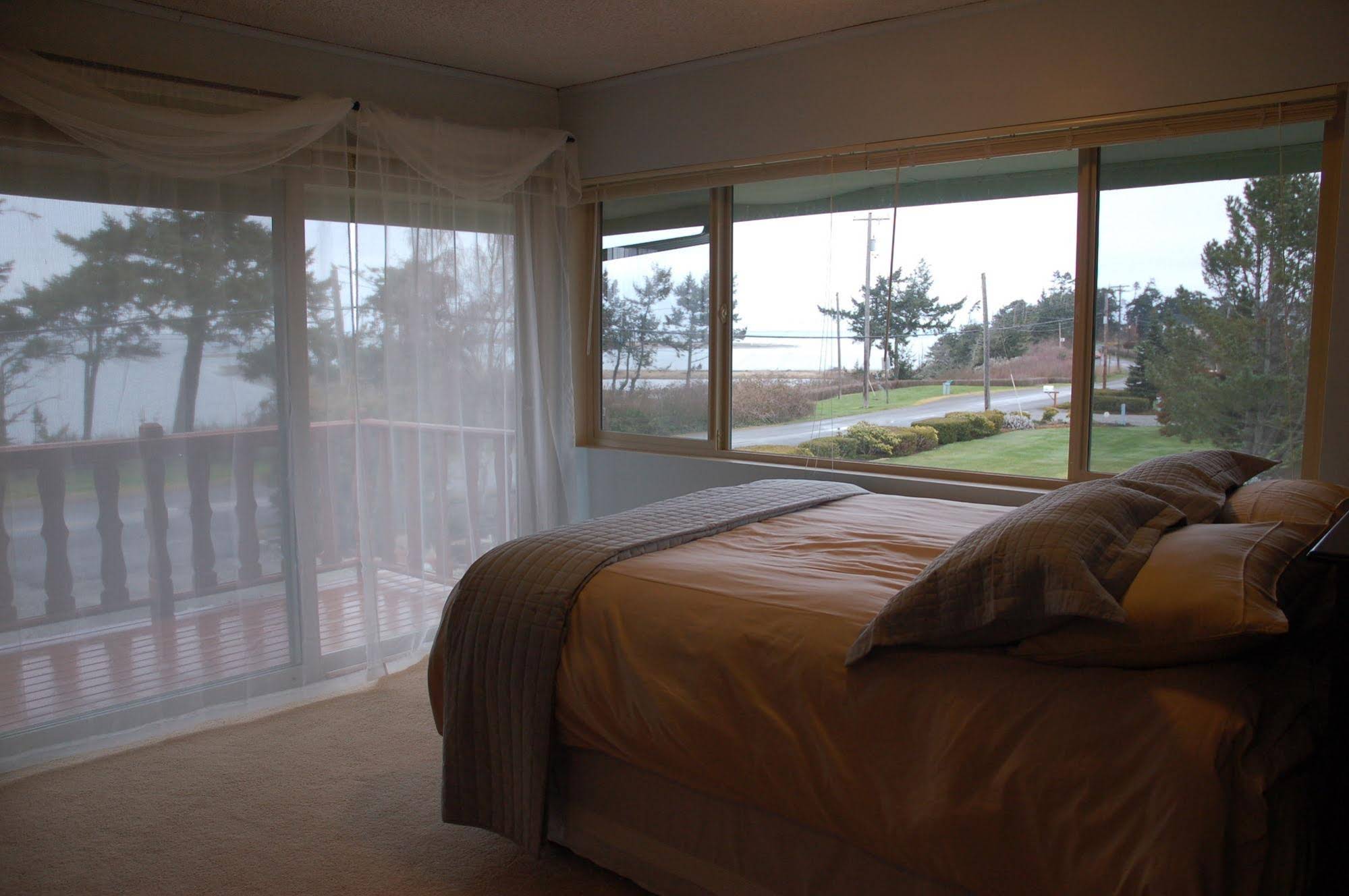 GreenHouse Inn By The Bay