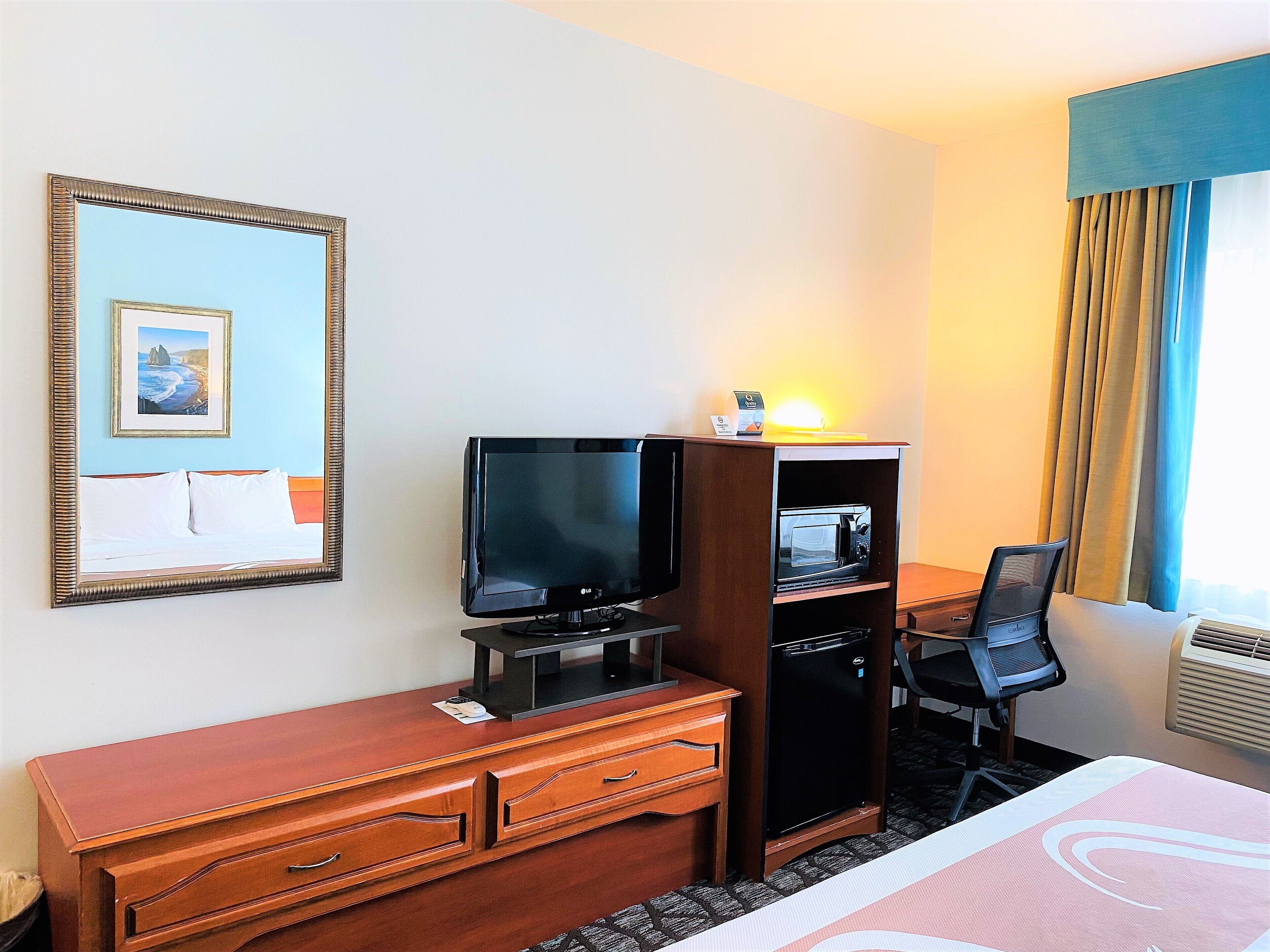 Quality Inn & Suites at Olympic National Park