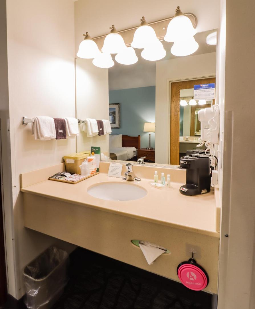 Quality Inn & Suites at Olympic National Park
