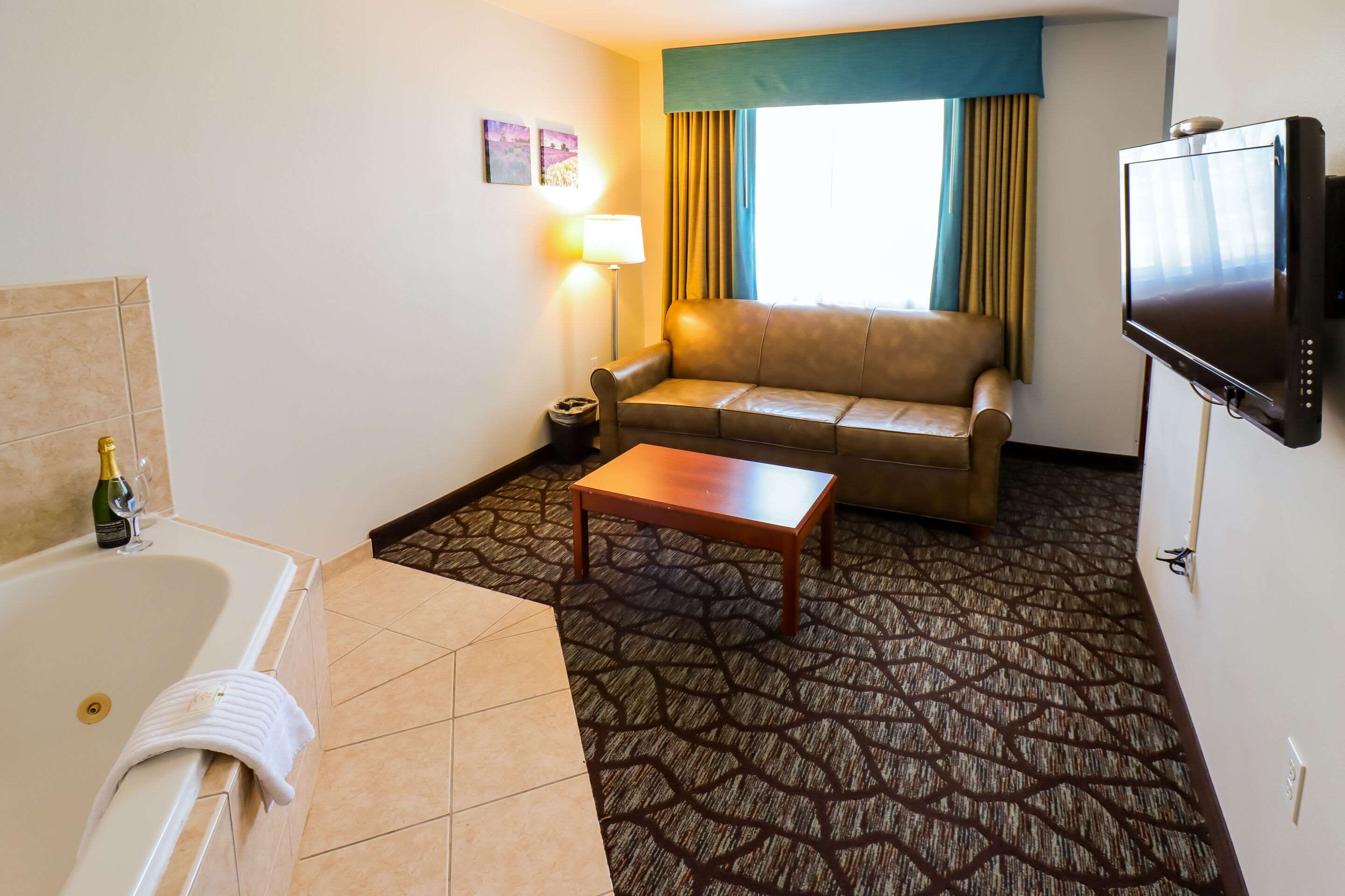 Quality Inn & Suites at Olympic National Park