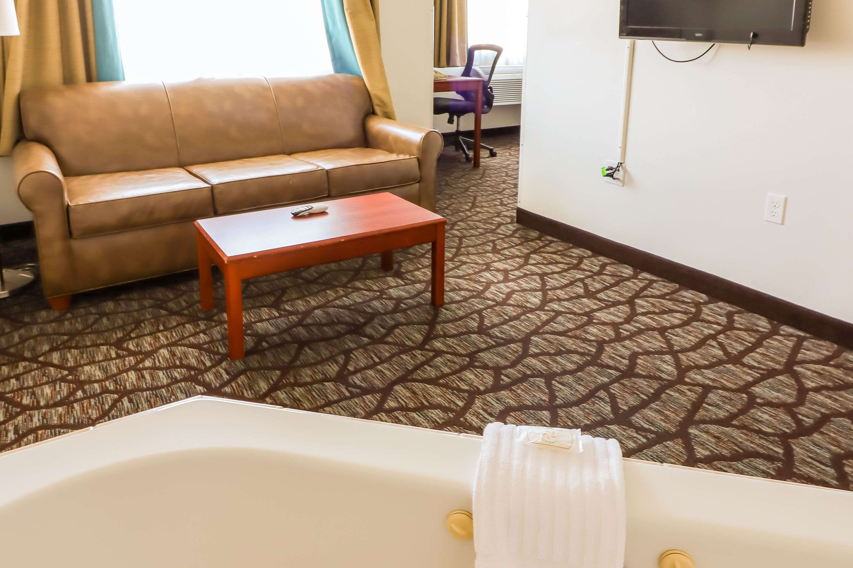 Quality Inn & Suites at Olympic National Park