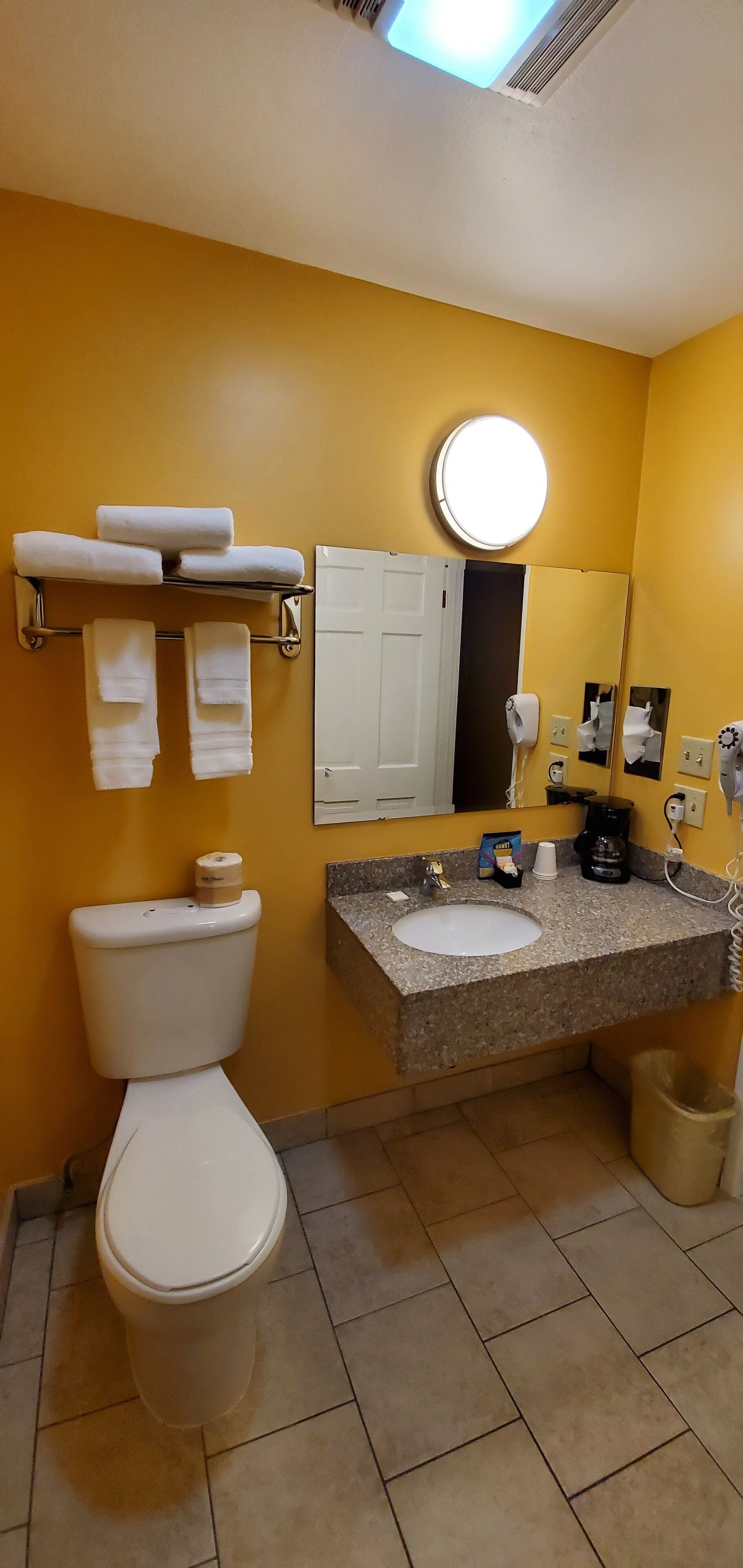 Olympic View Inn