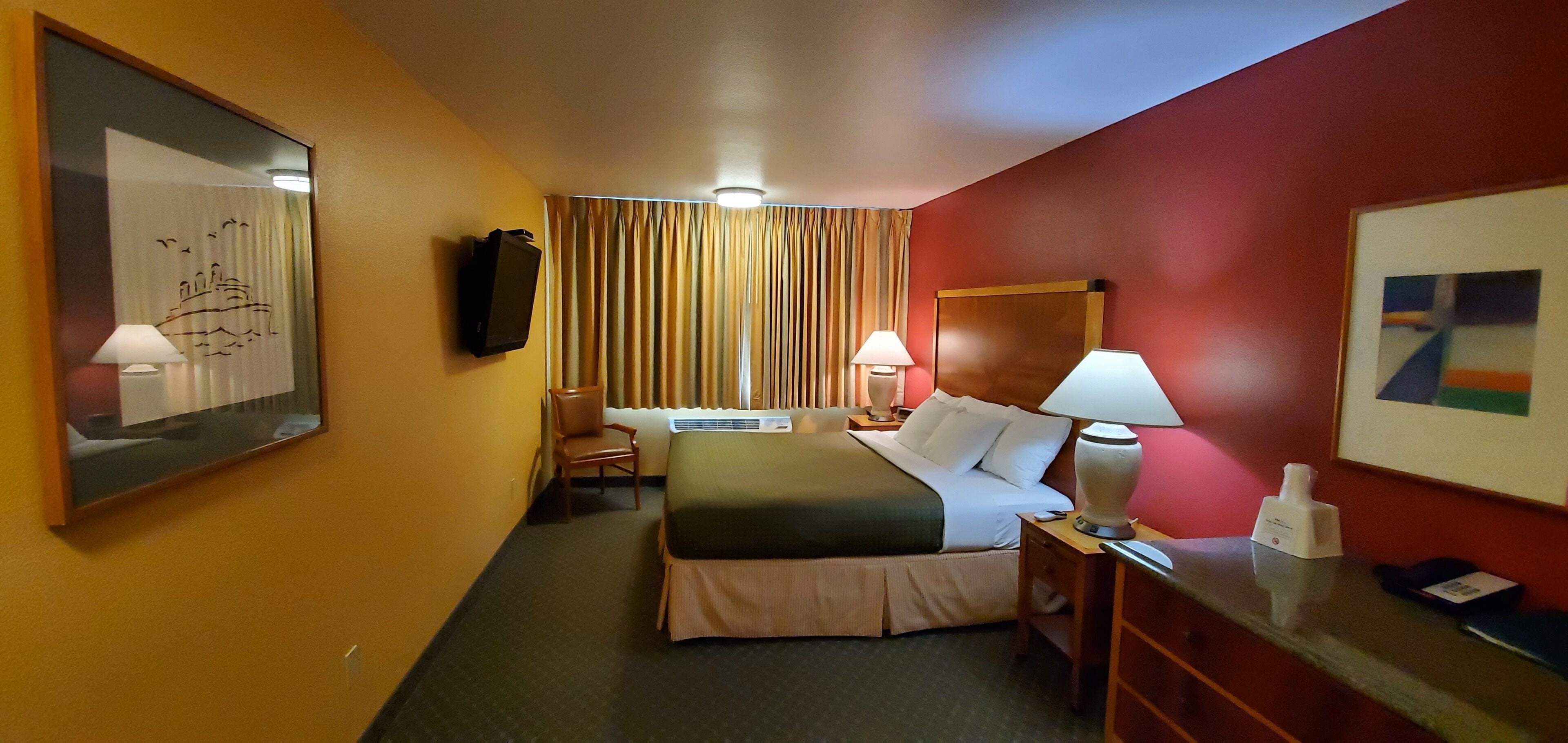 Olympic View Inn