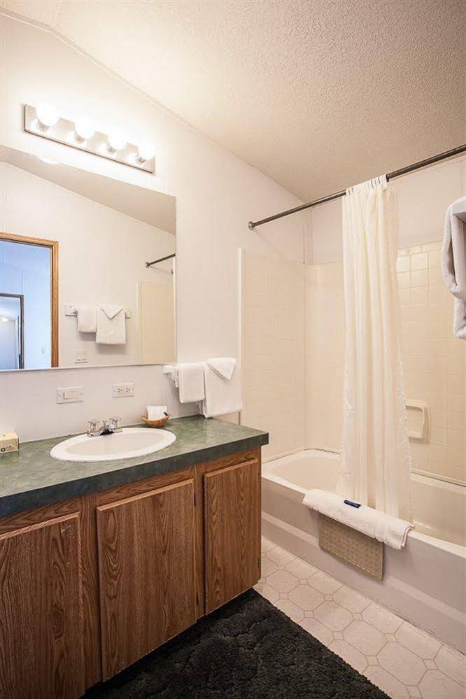 Sequim West Inn