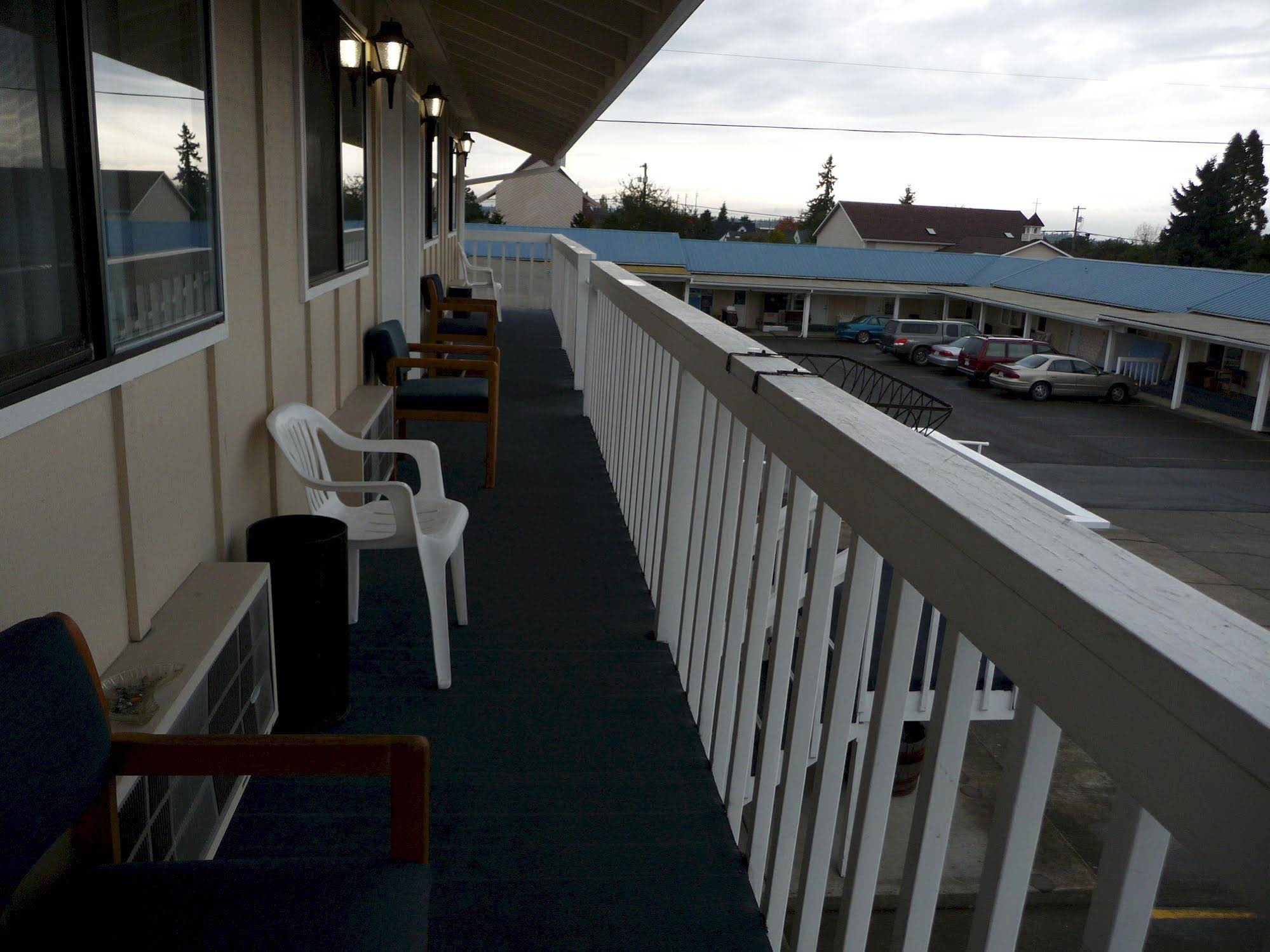 Sundowner Motel