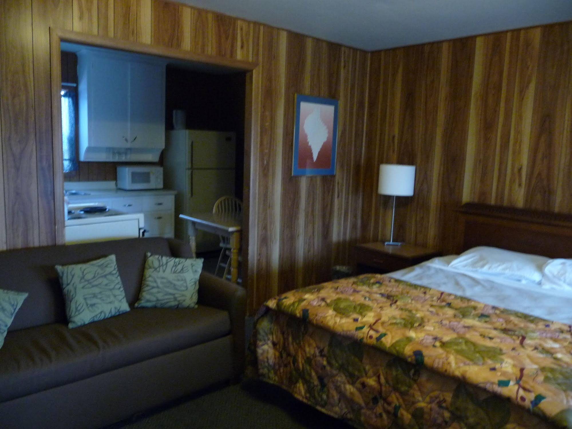 Sundowner Motel