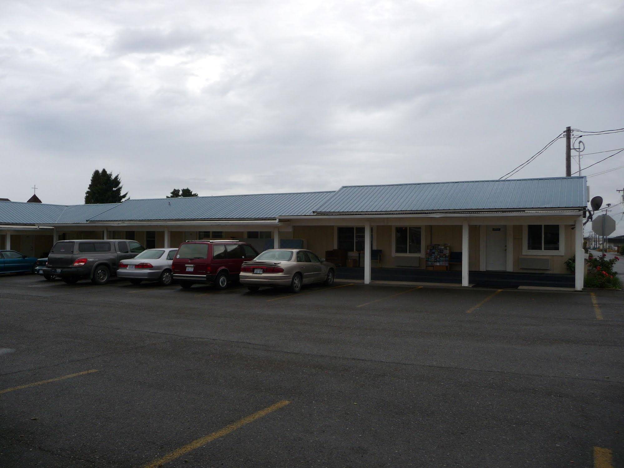 Sundowner Motel