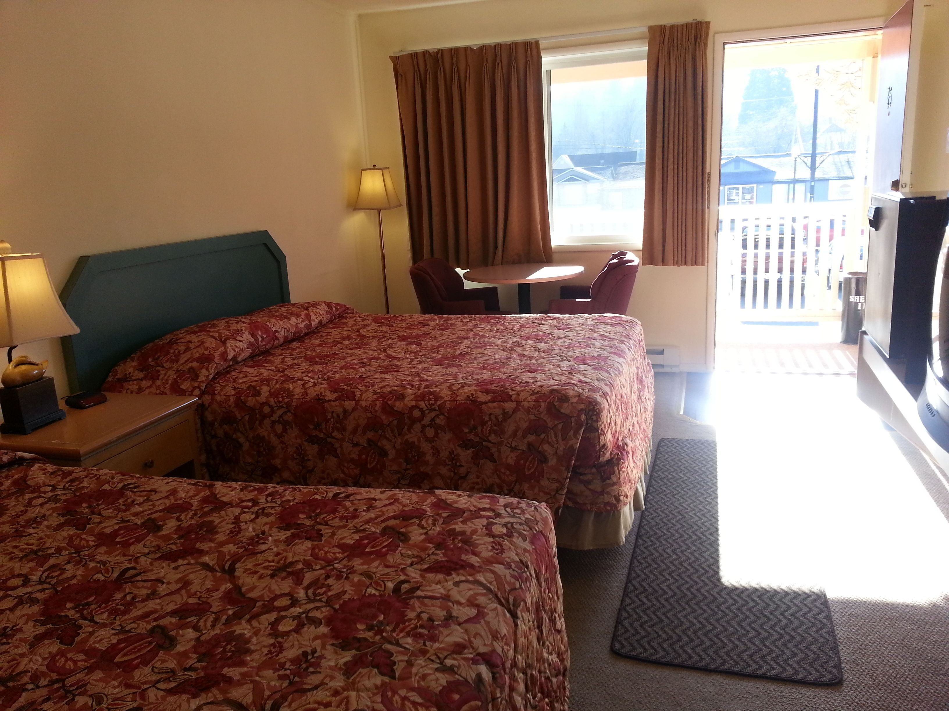 Shelton Inn
