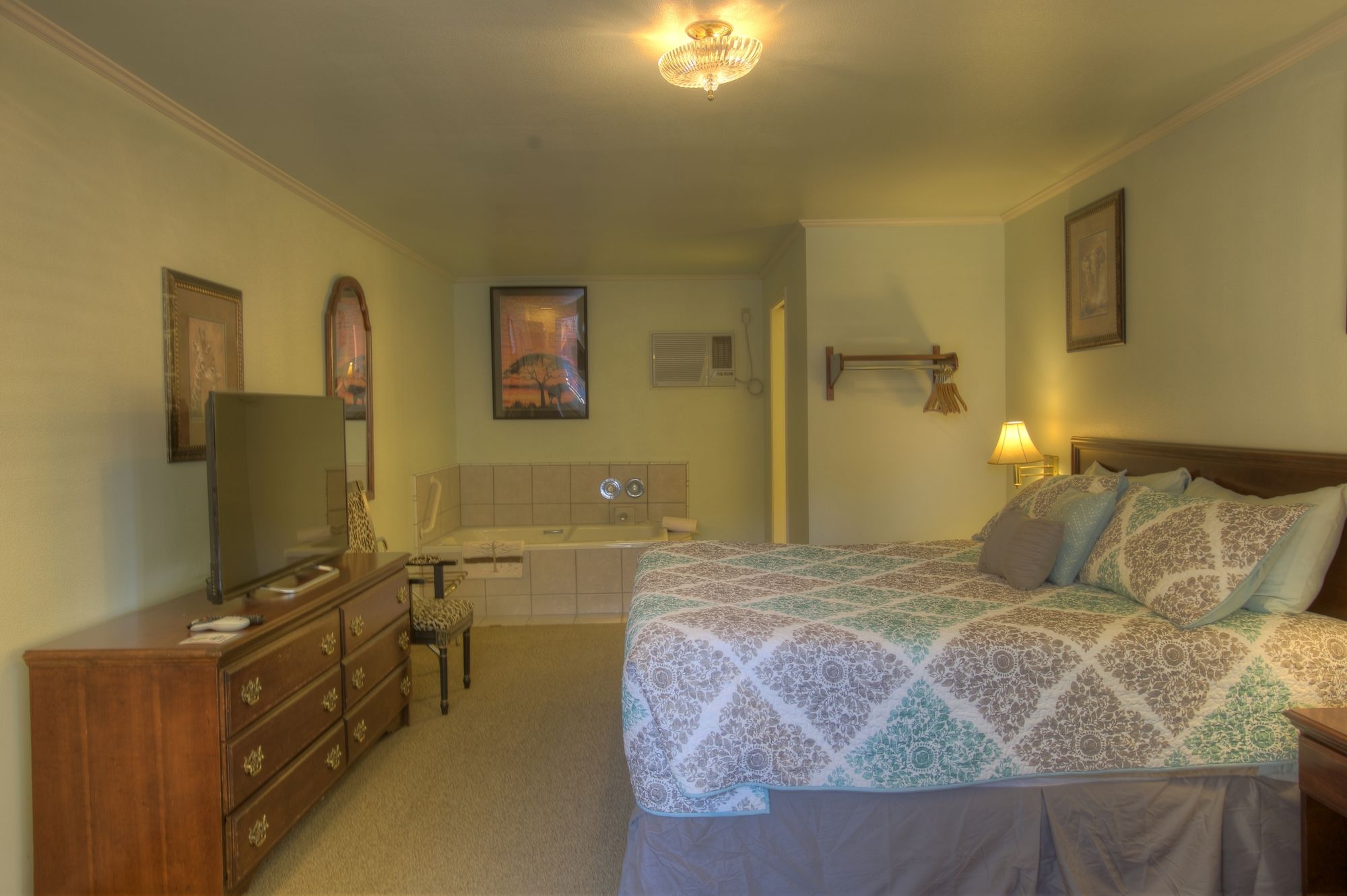 Soap Lake Natural Spa & Resort