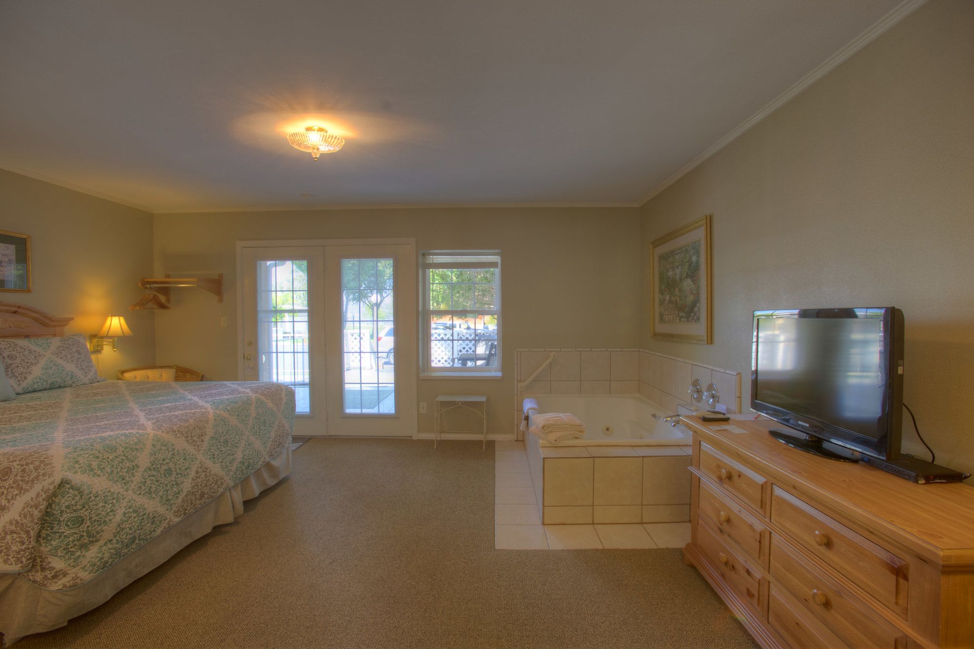 Soap Lake Natural Spa & Resort