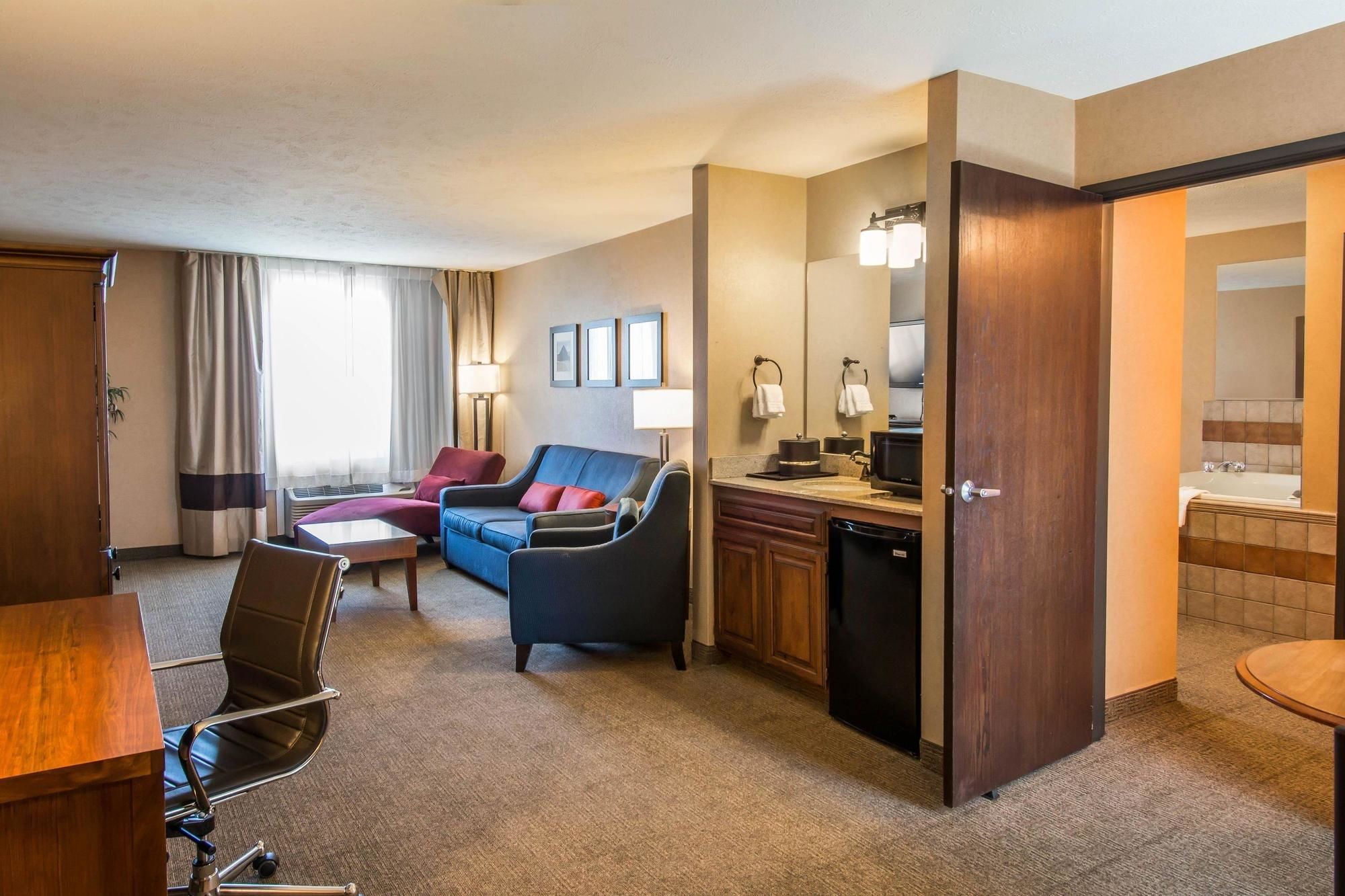 Comfort Inn & Suites