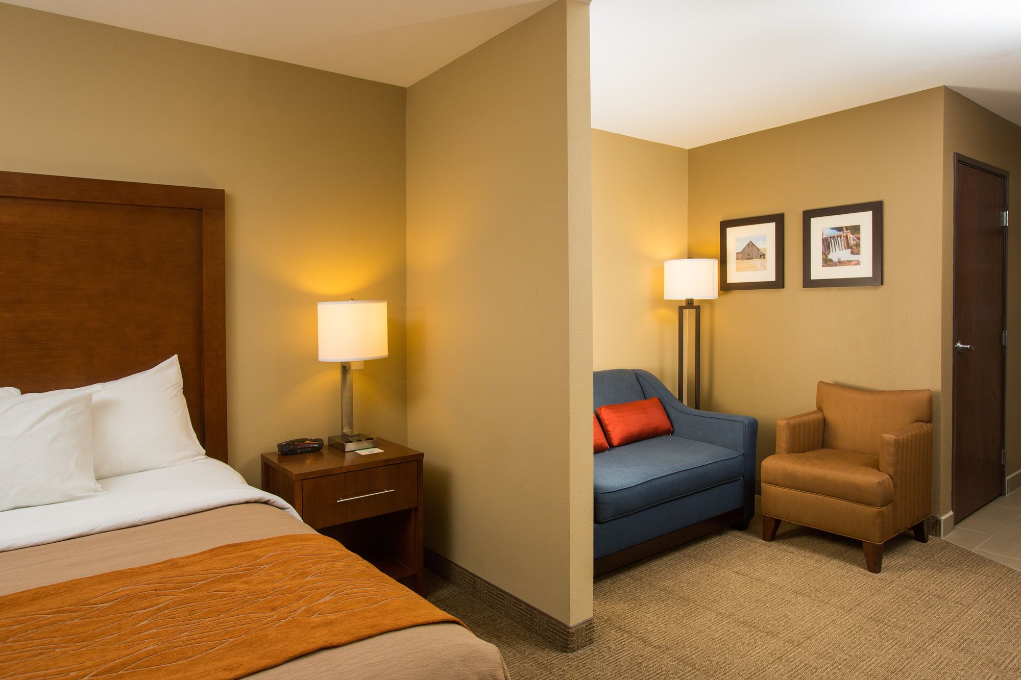 Comfort Inn & Suites