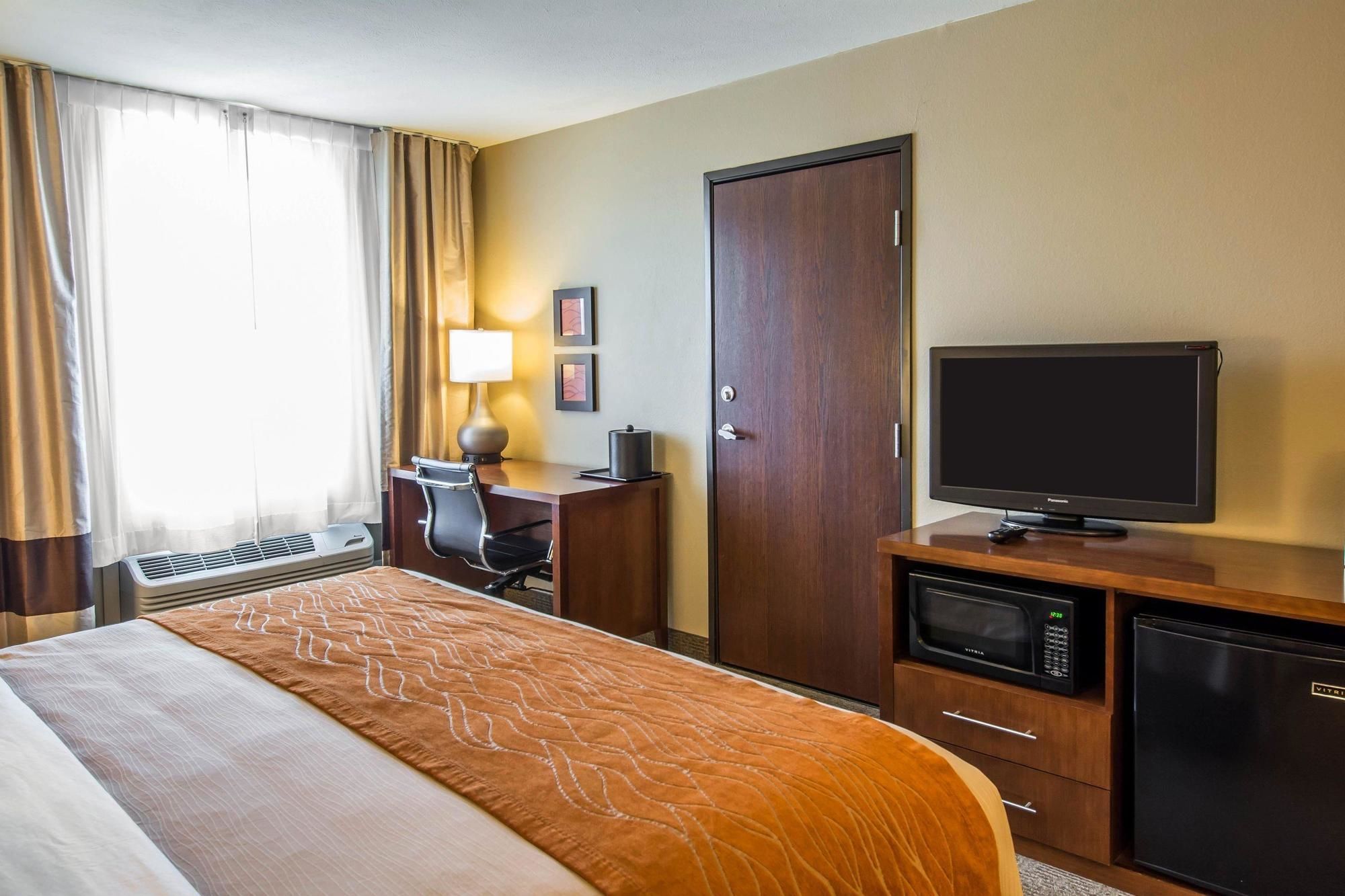 Comfort Inn & Suites
