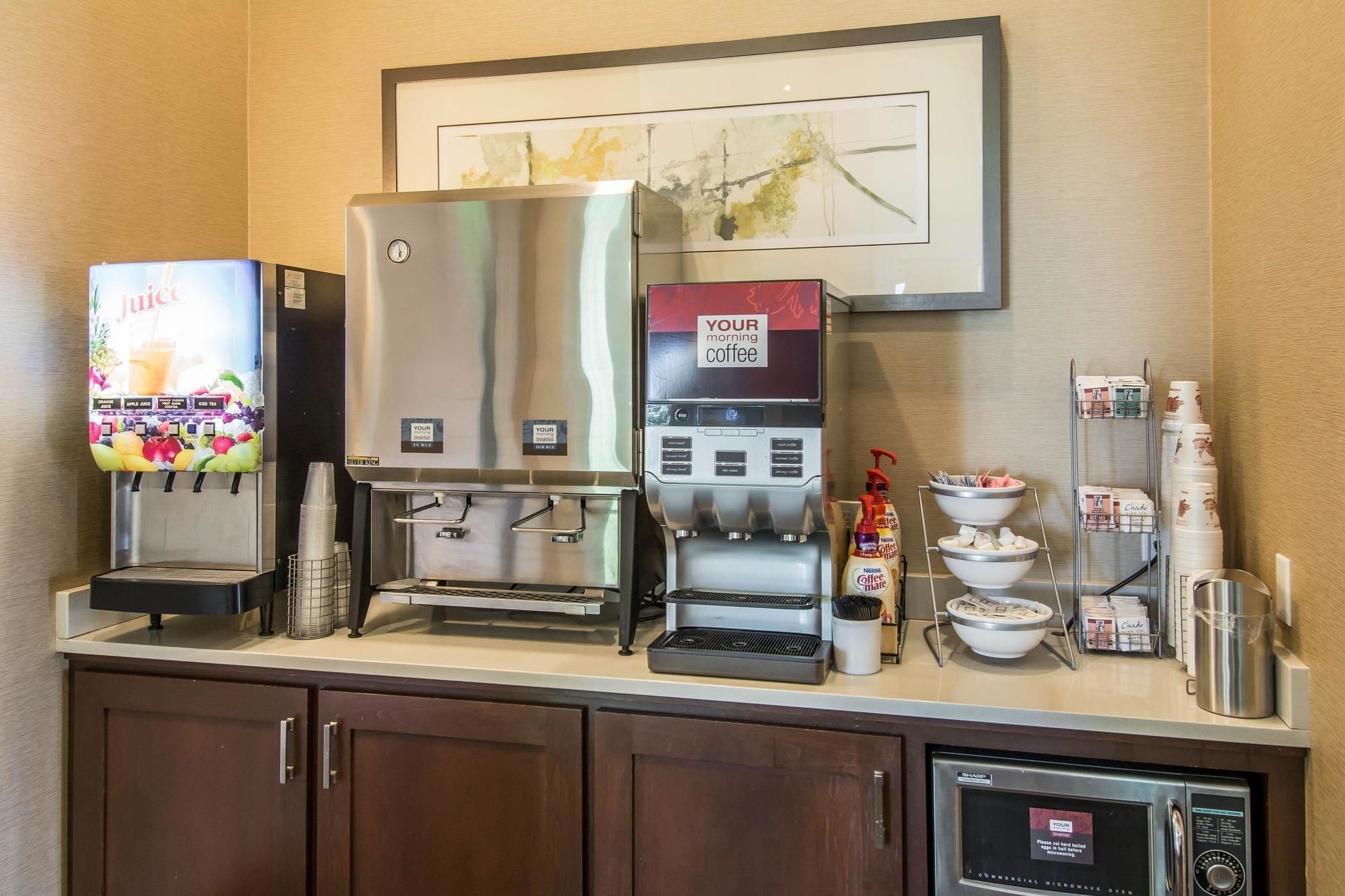 Comfort Inn & Suites