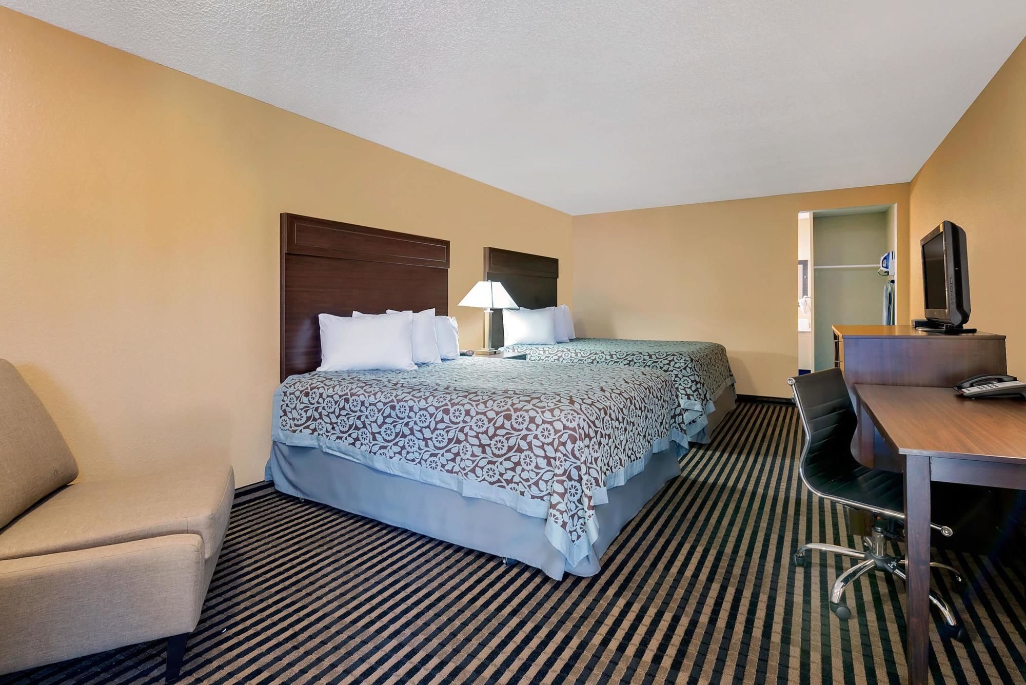 Days Inn by Wyndham Spokane