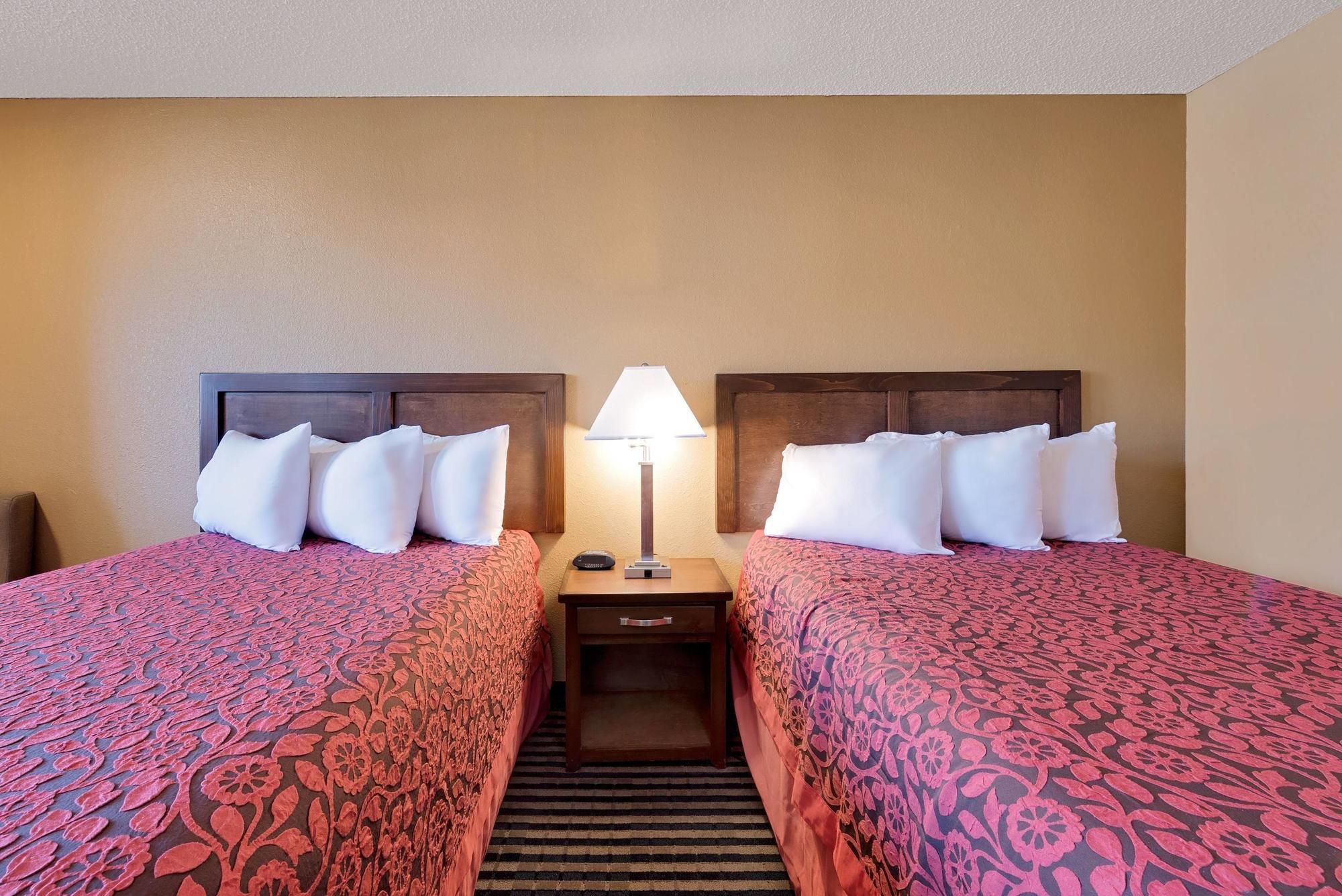 Days Inn by Wyndham Spokane