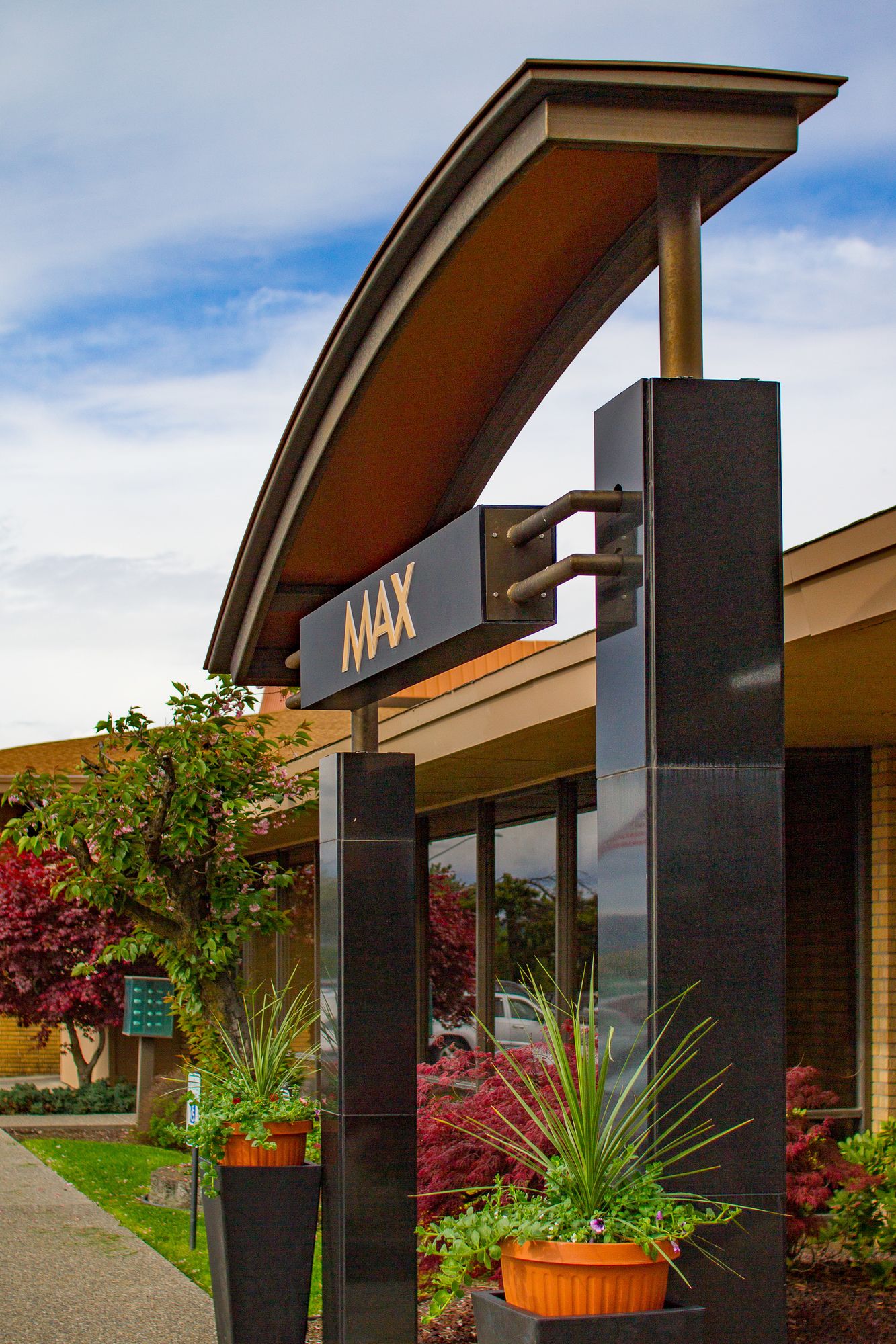 Mirabeau Park Hotel & Convention Center