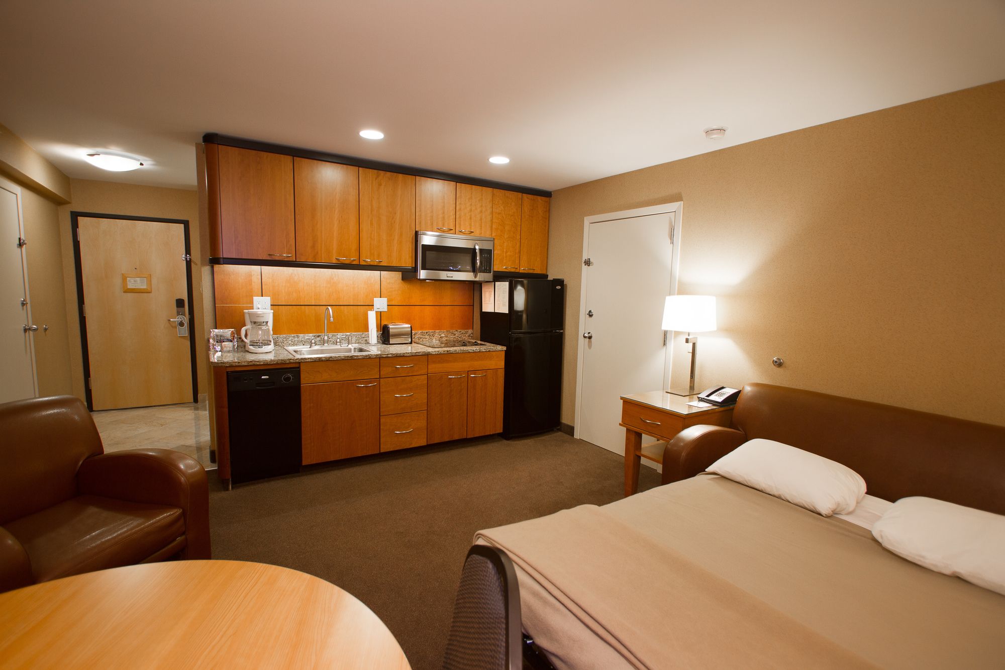Mirabeau Park Hotel & Convention Center