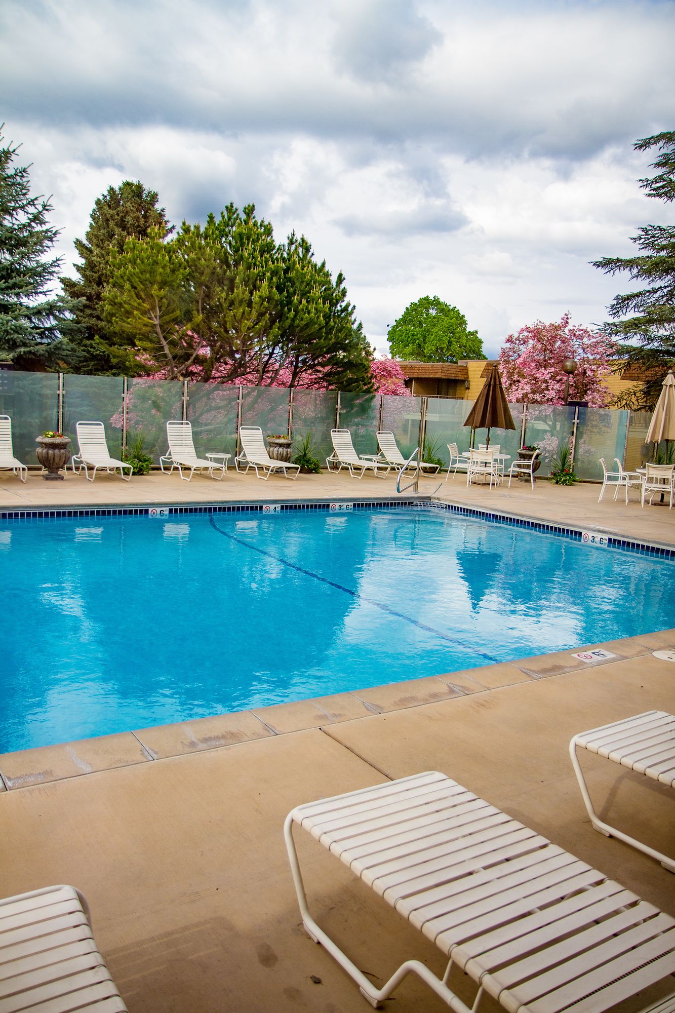 Mirabeau Park Hotel & Convention Center