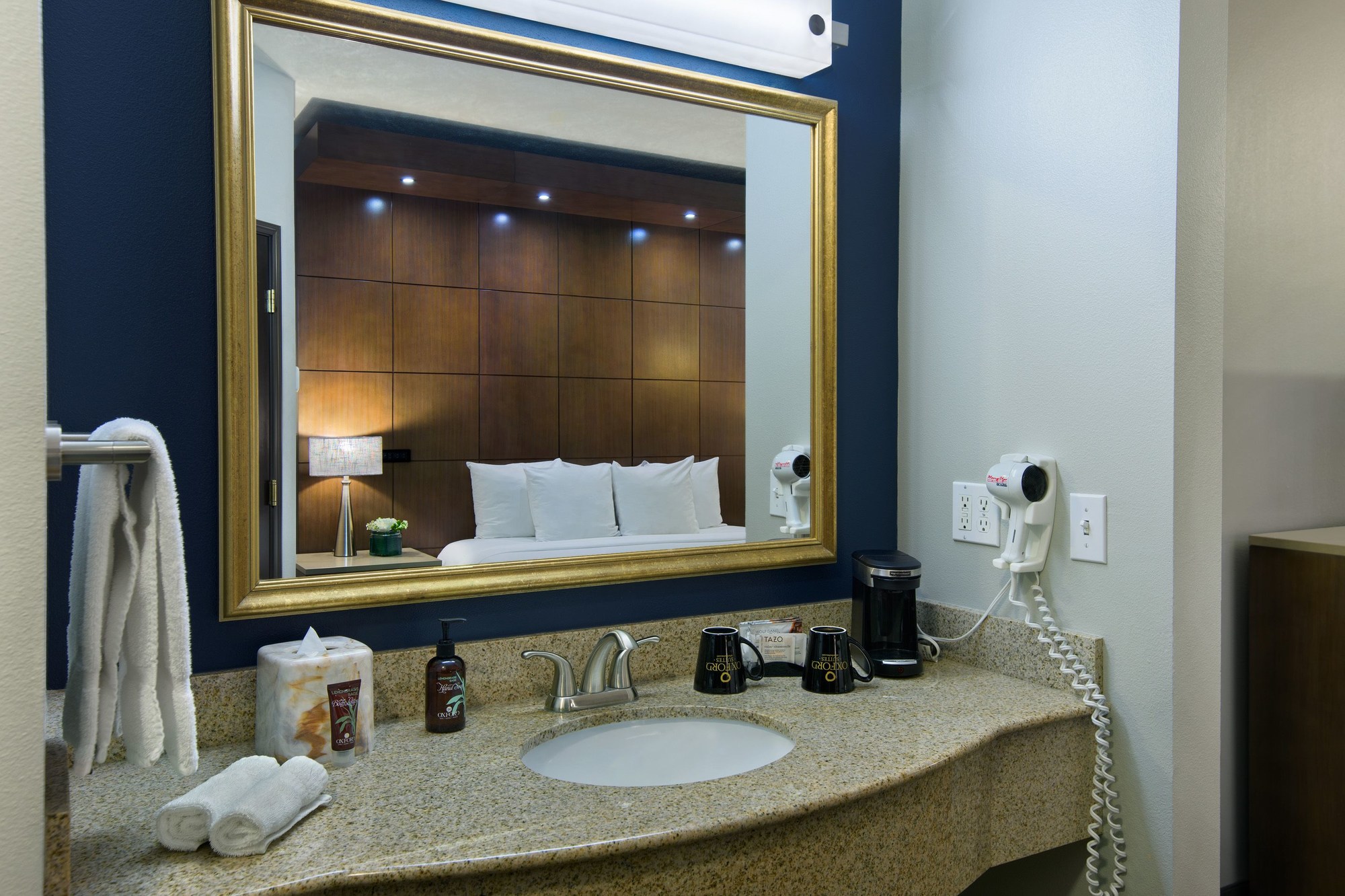 Oxford Suites Spokane