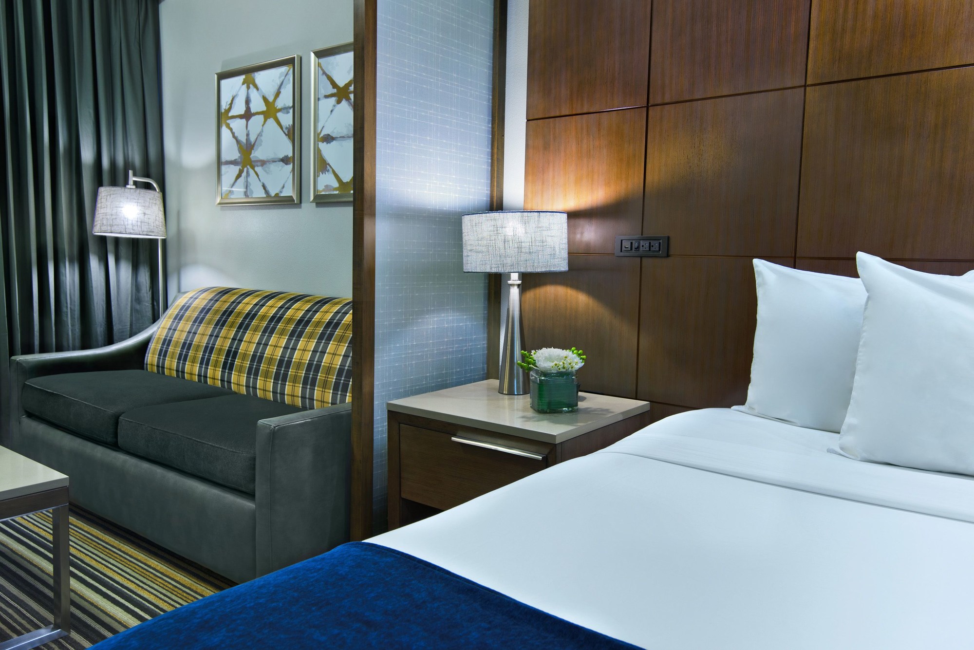 Oxford Suites Spokane