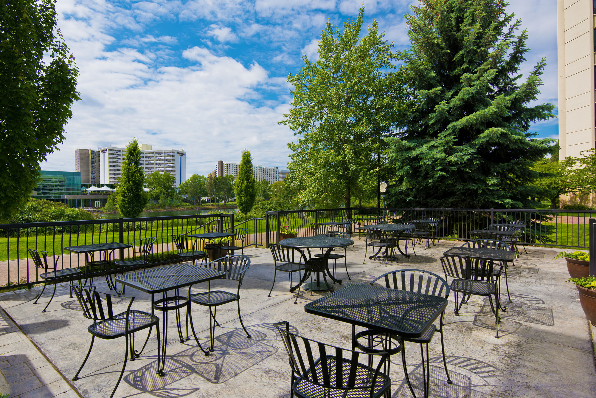 Oxford Suites Spokane