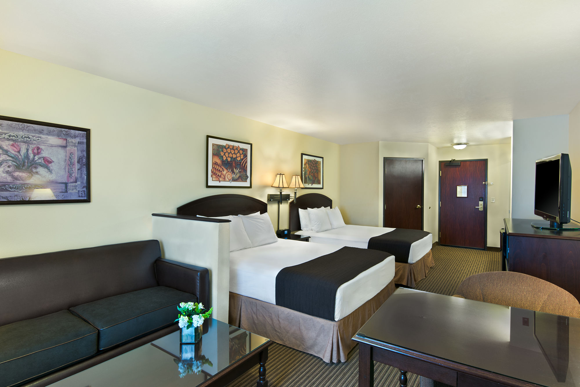 Oxford Suites Spokane Valley
