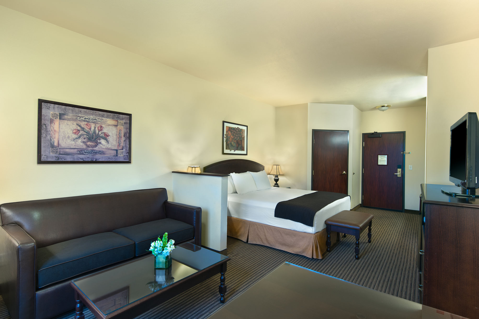 Oxford Suites Spokane Valley