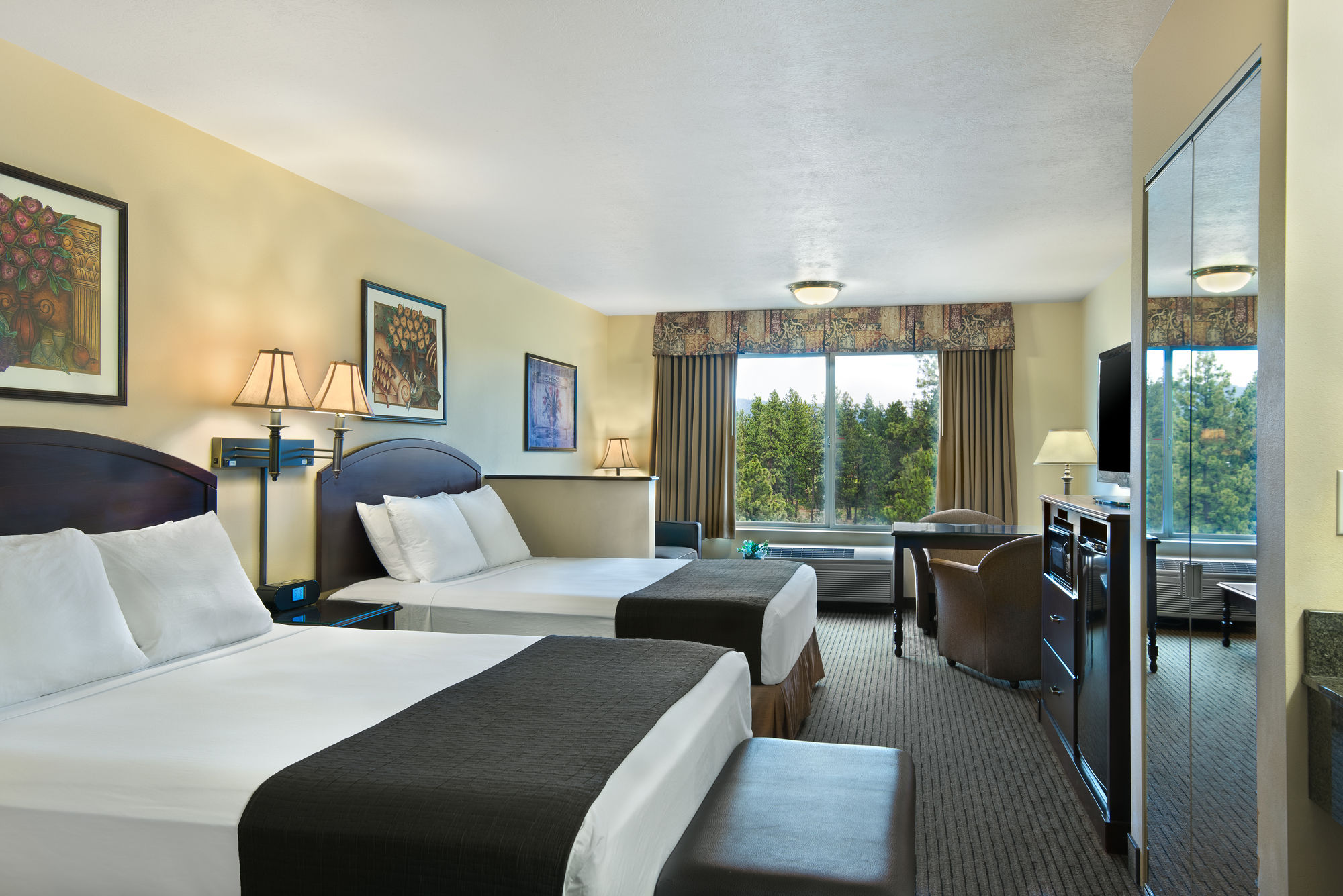 Oxford Suites Spokane Valley