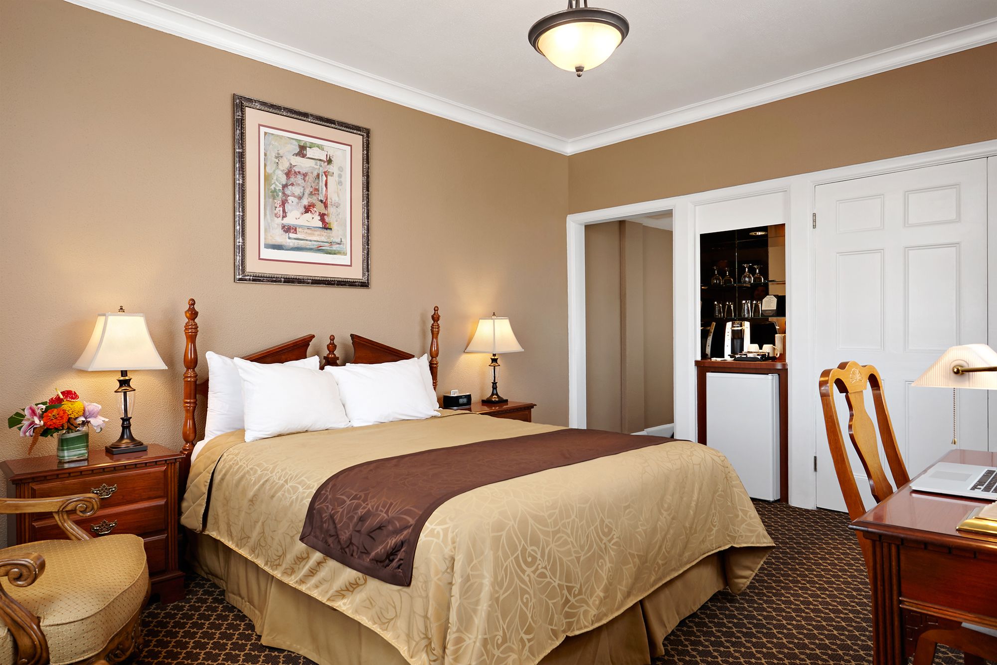 Spokane Club Inn