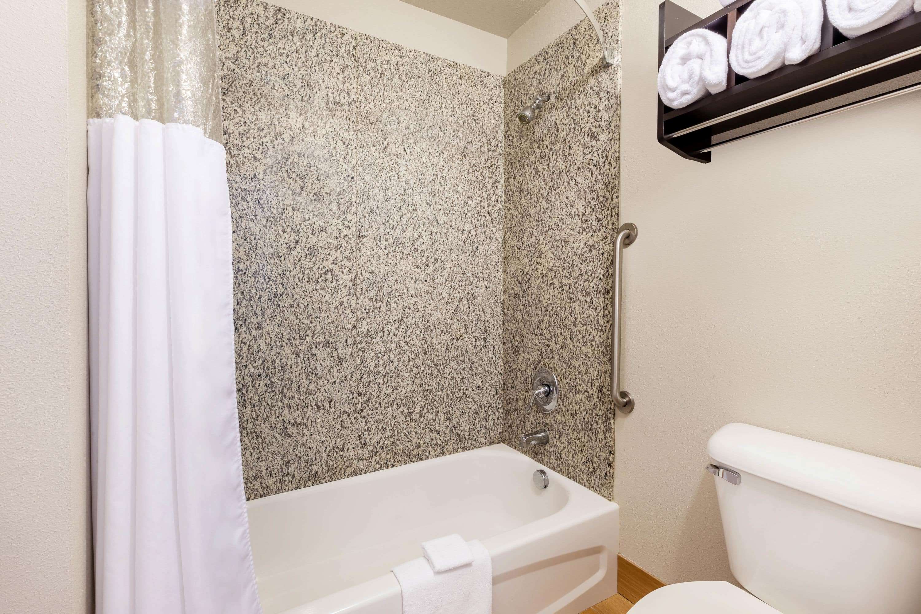 La Quinta Inn & Suites by Wyndham Spokane Valley
